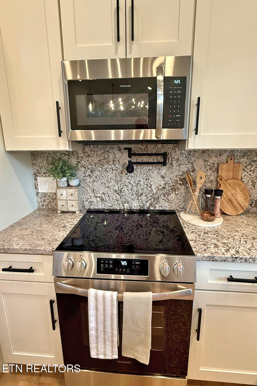 2314 Rock Gardens Drive Sevierville TN 37876