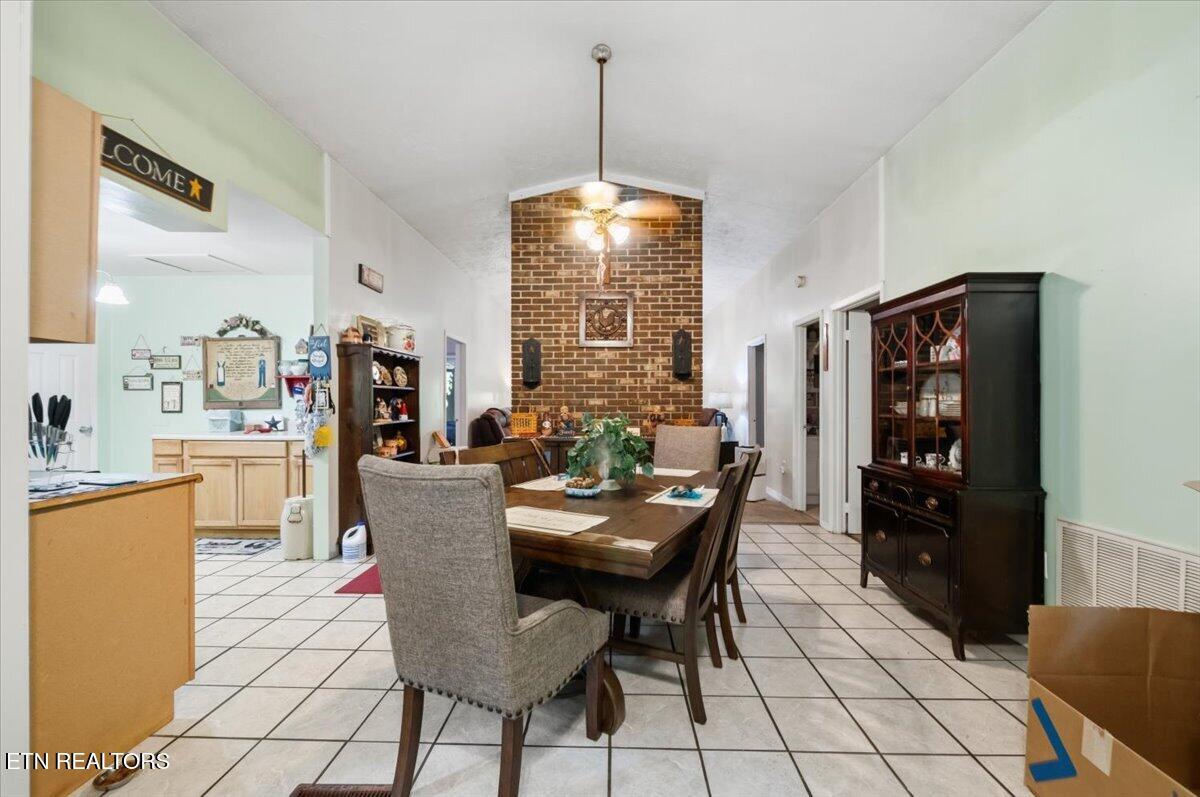 261 Rain Valley Road Lafollette TN 37766