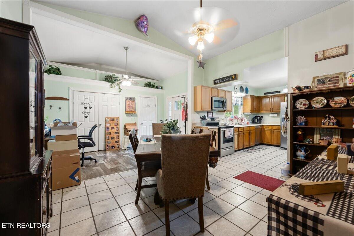 261 Rain Valley Road Lafollette TN 37766