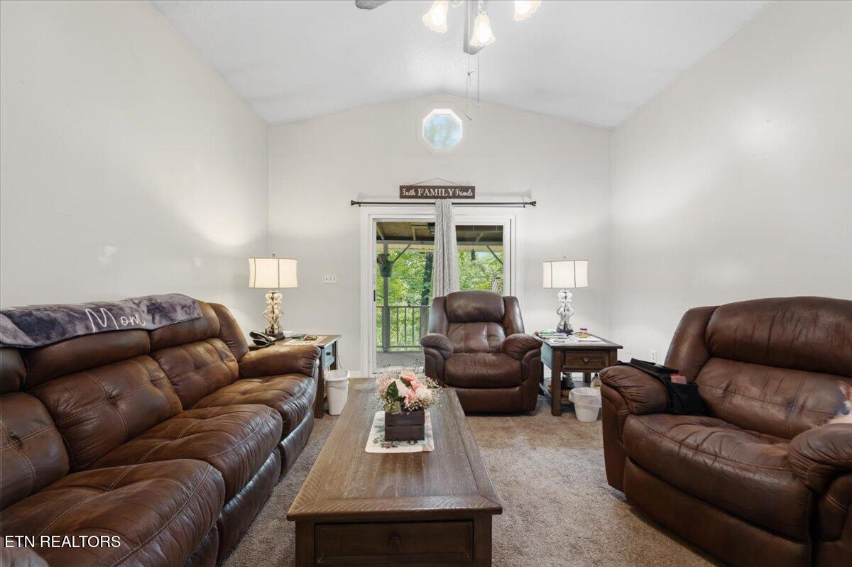 261 Rain Valley Road Lafollette TN 37766