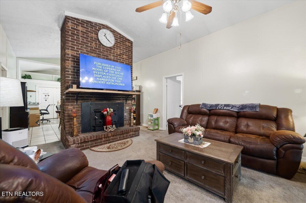 261 Rain Valley Road Lafollette TN 37766