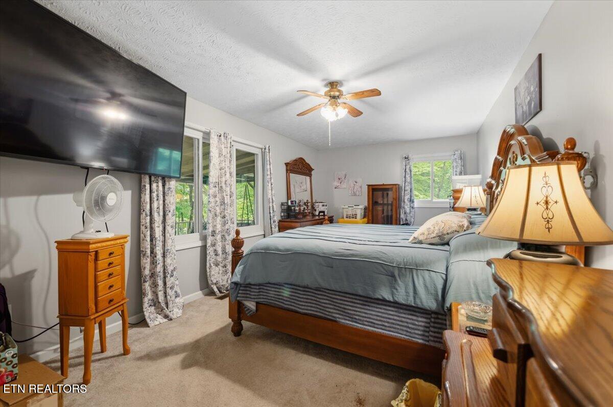 261 Rain Valley Road Lafollette TN 37766