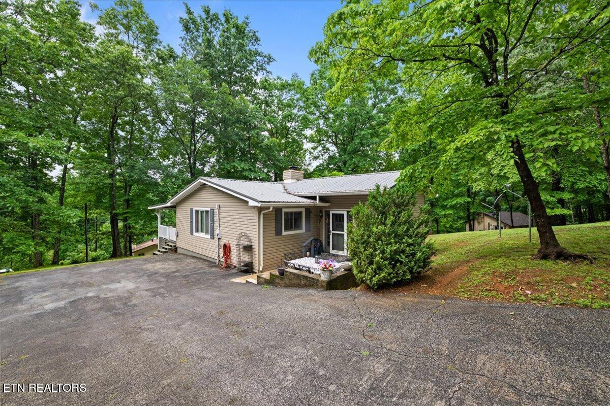 261 Rain Valley Road Lafollette TN 37766