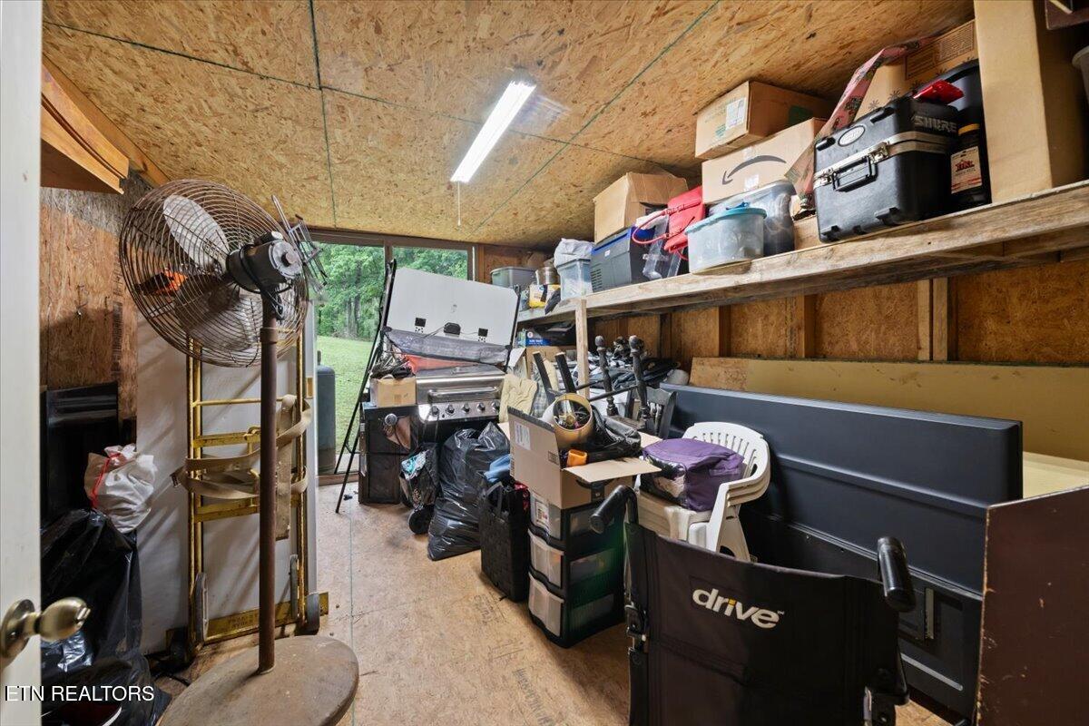 261 Rain Valley Road Lafollette TN 37766