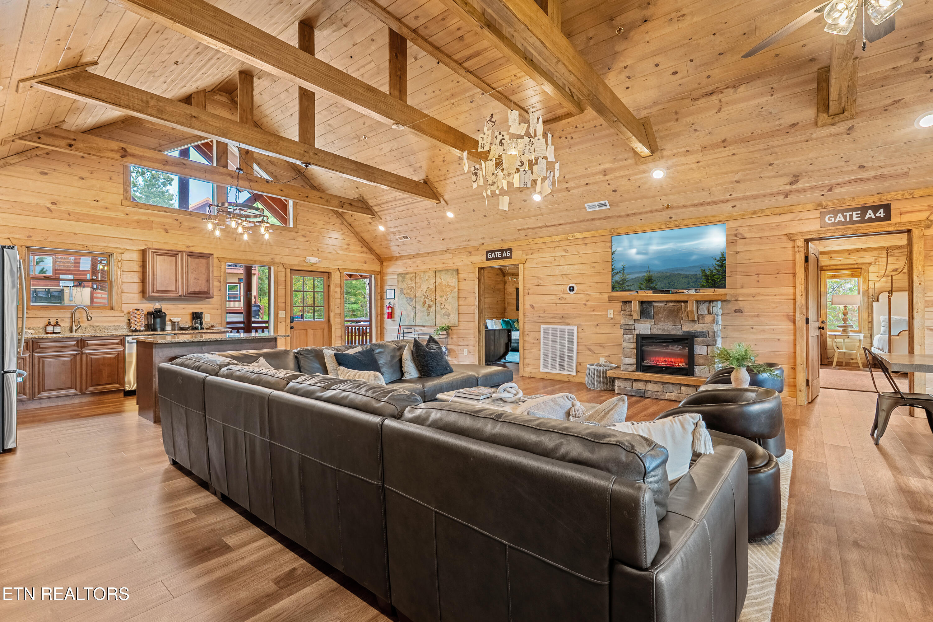 2852 Owens Ridge Way Sevierville TN 37876