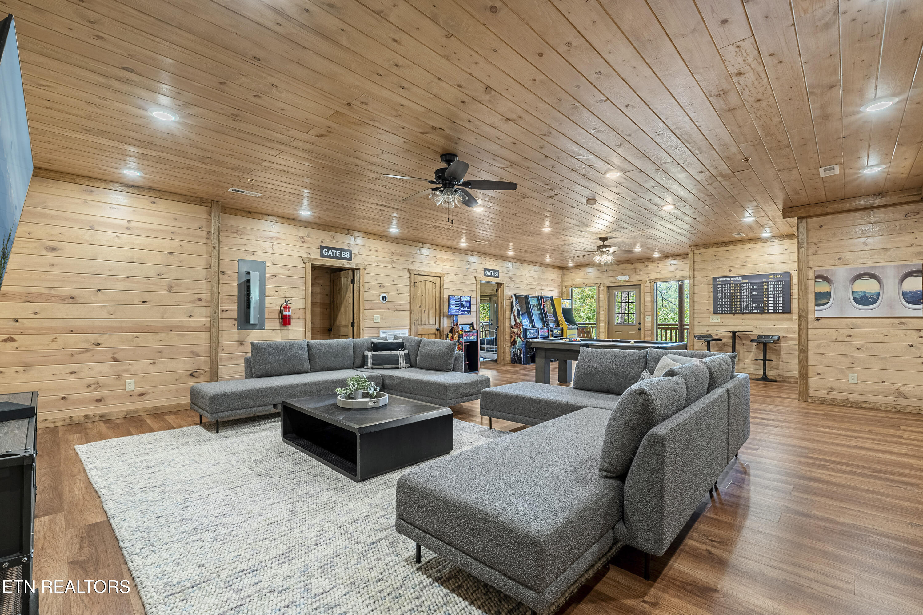 2852 Owens Ridge Way Sevierville TN 37876
