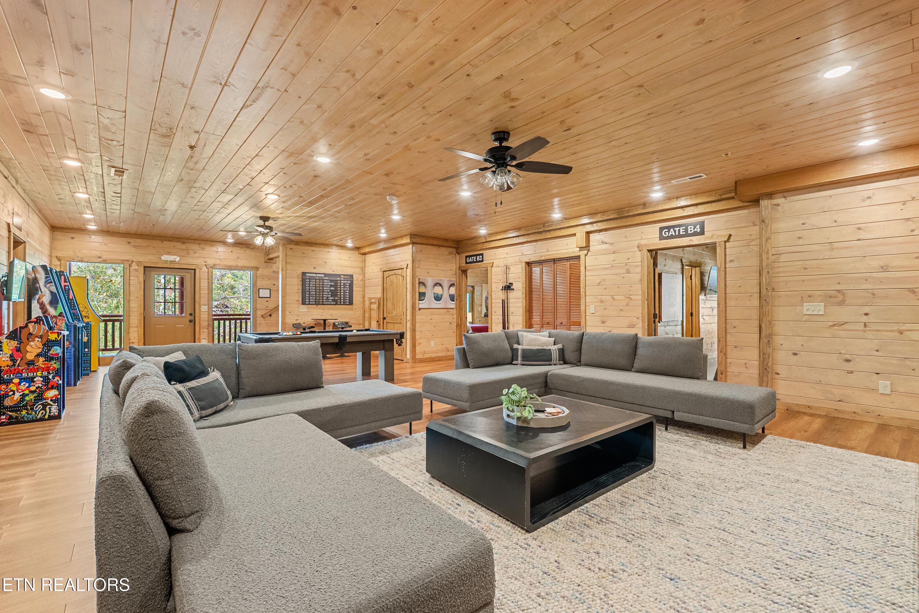 2852 Owens Ridge Way Sevierville TN 37876