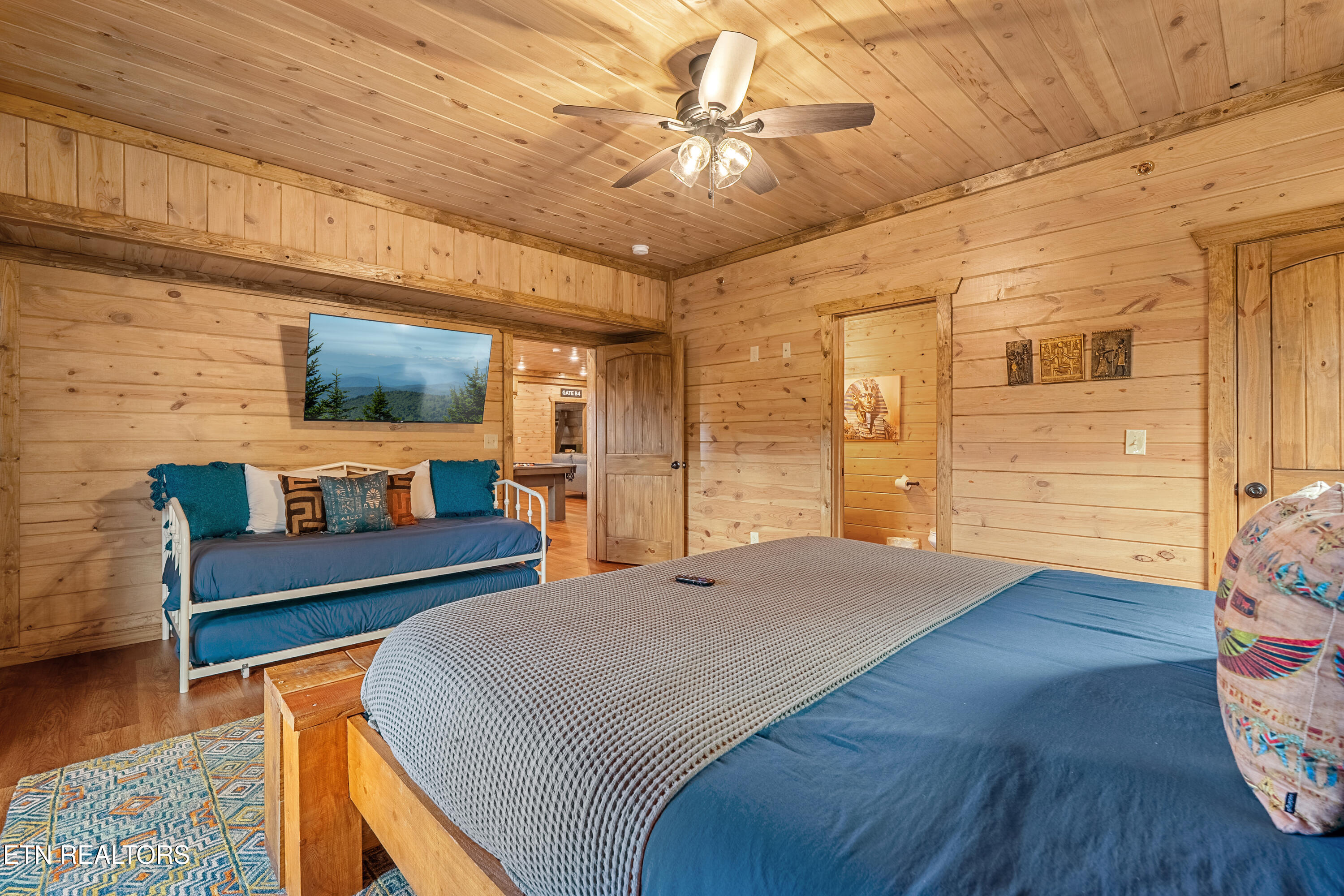 2852 Owens Ridge Way Sevierville TN 37876