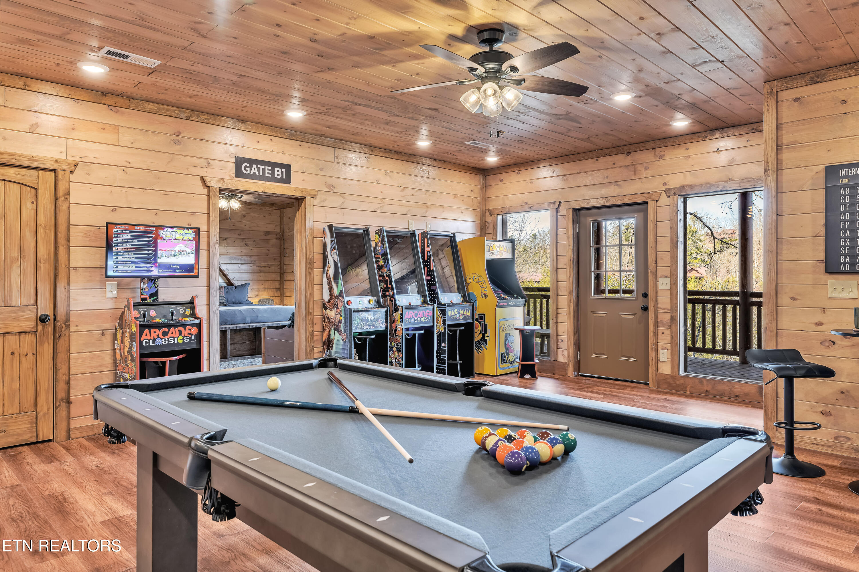 2852 Owens Ridge Way Sevierville TN 37876