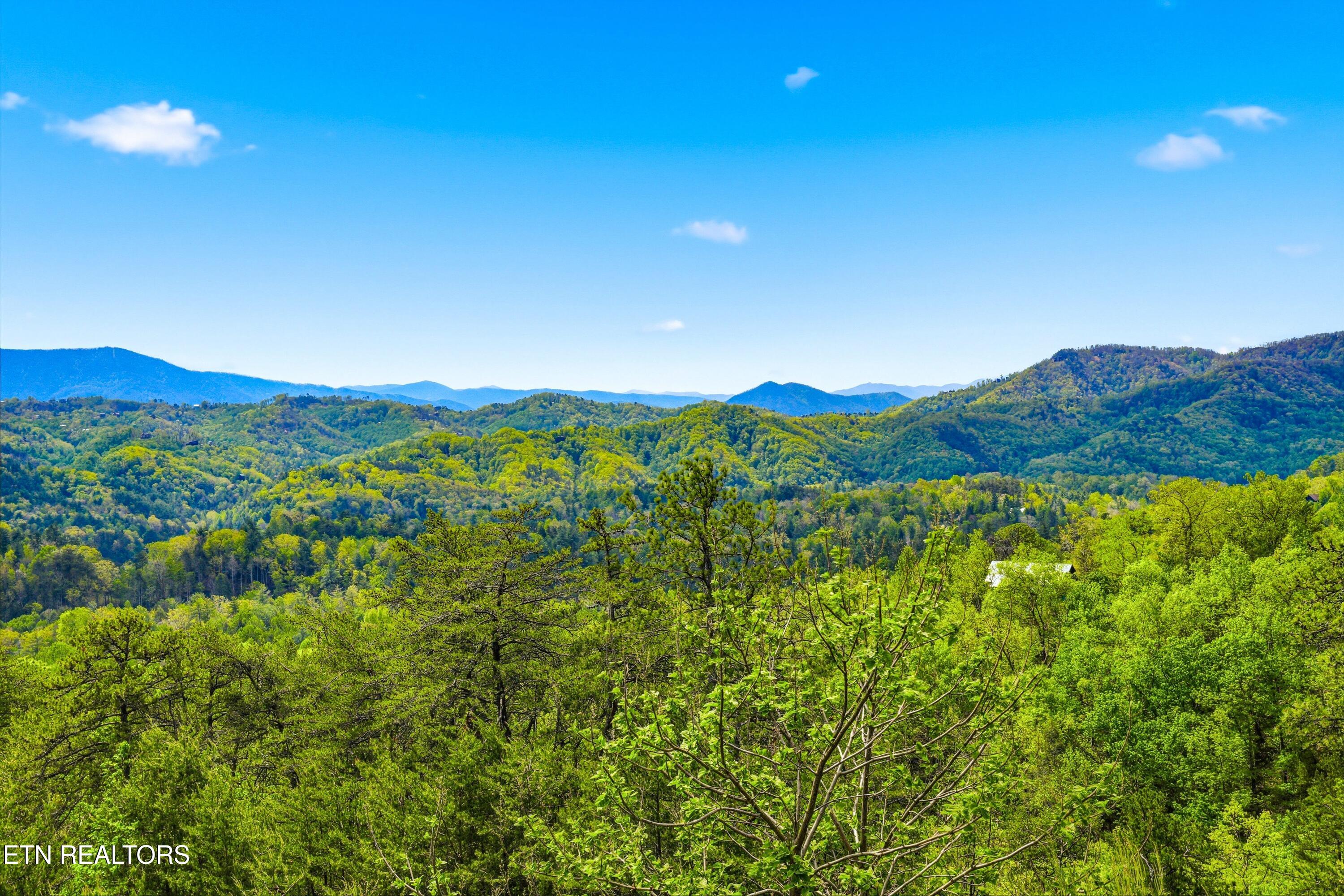 2456 Hackberry Drive Sevierville TN 37862