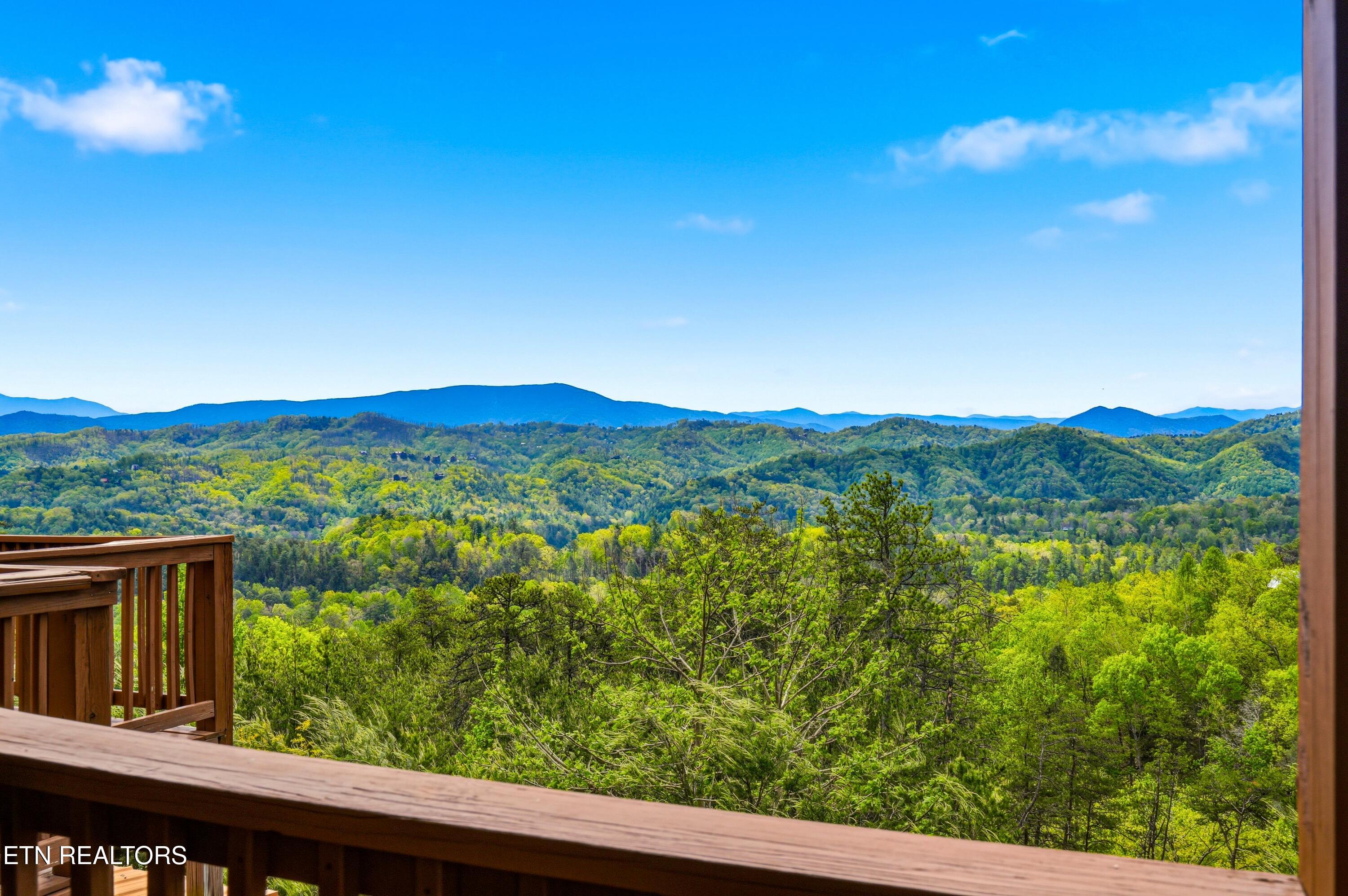 2456 Hackberry Drive Sevierville TN 37862