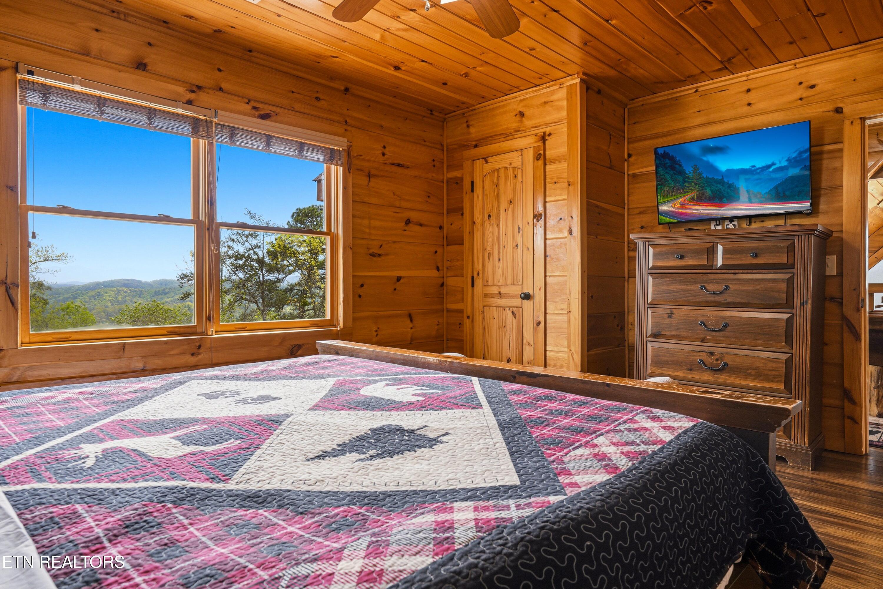 2456 Hackberry Drive Sevierville TN 37862