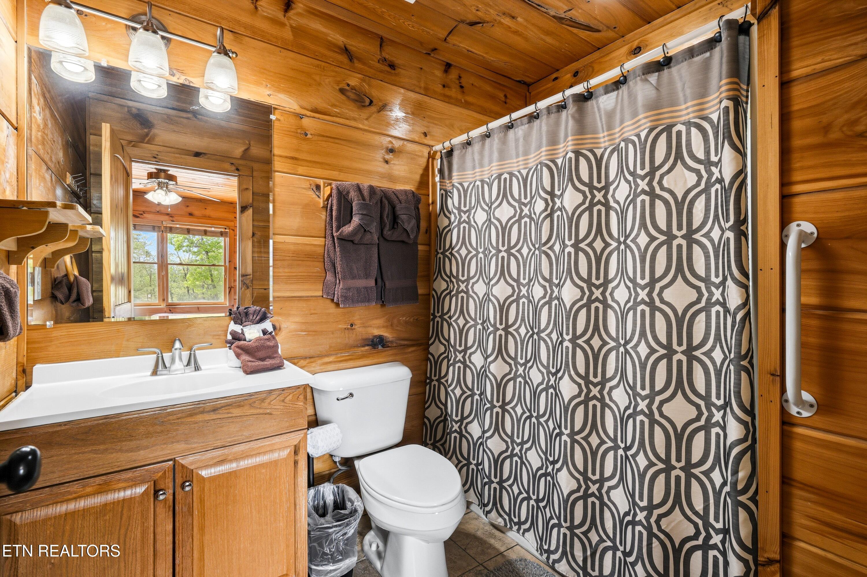 2456 Hackberry Drive Sevierville TN 37862