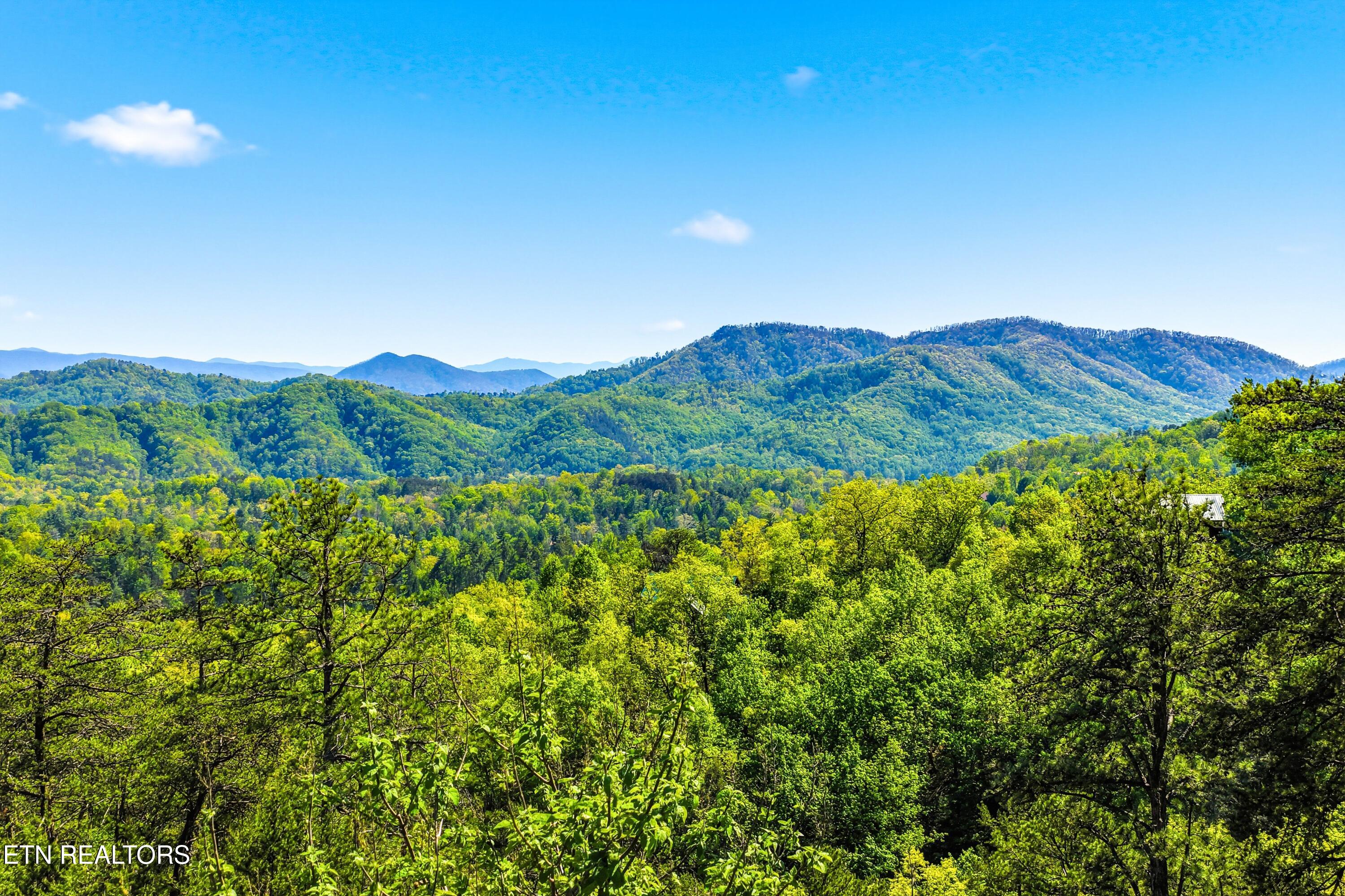 2456 Hackberry Drive Sevierville TN 37862