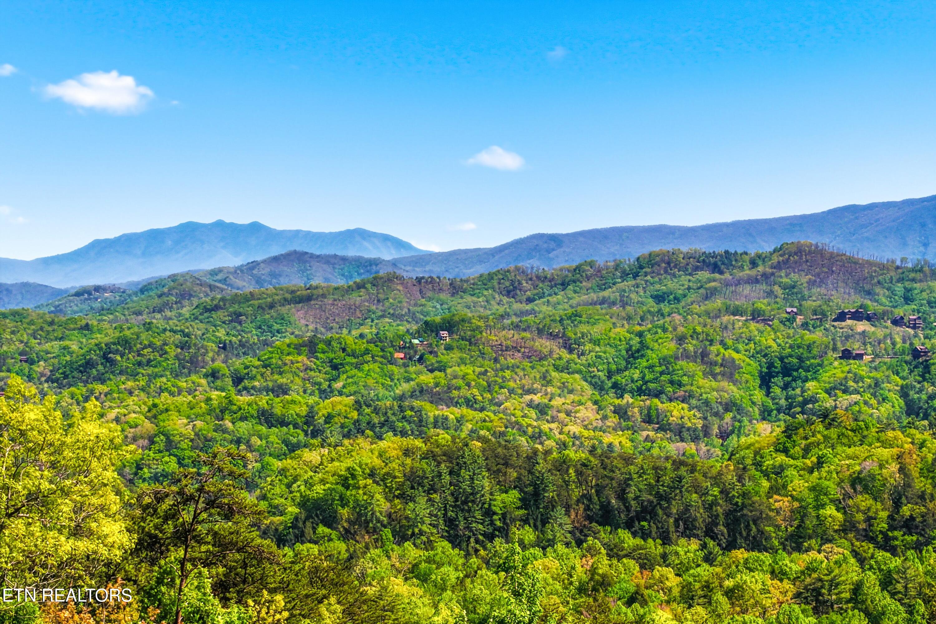 2456 Hackberry Drive Sevierville TN 37862