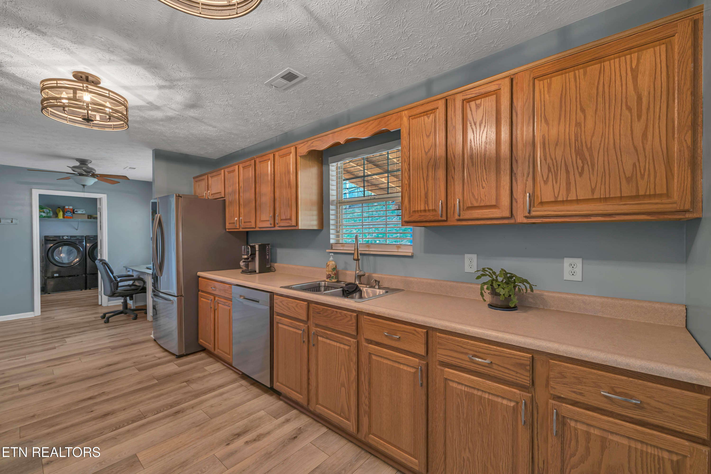 2746 Kentwood Kodak TN 37764