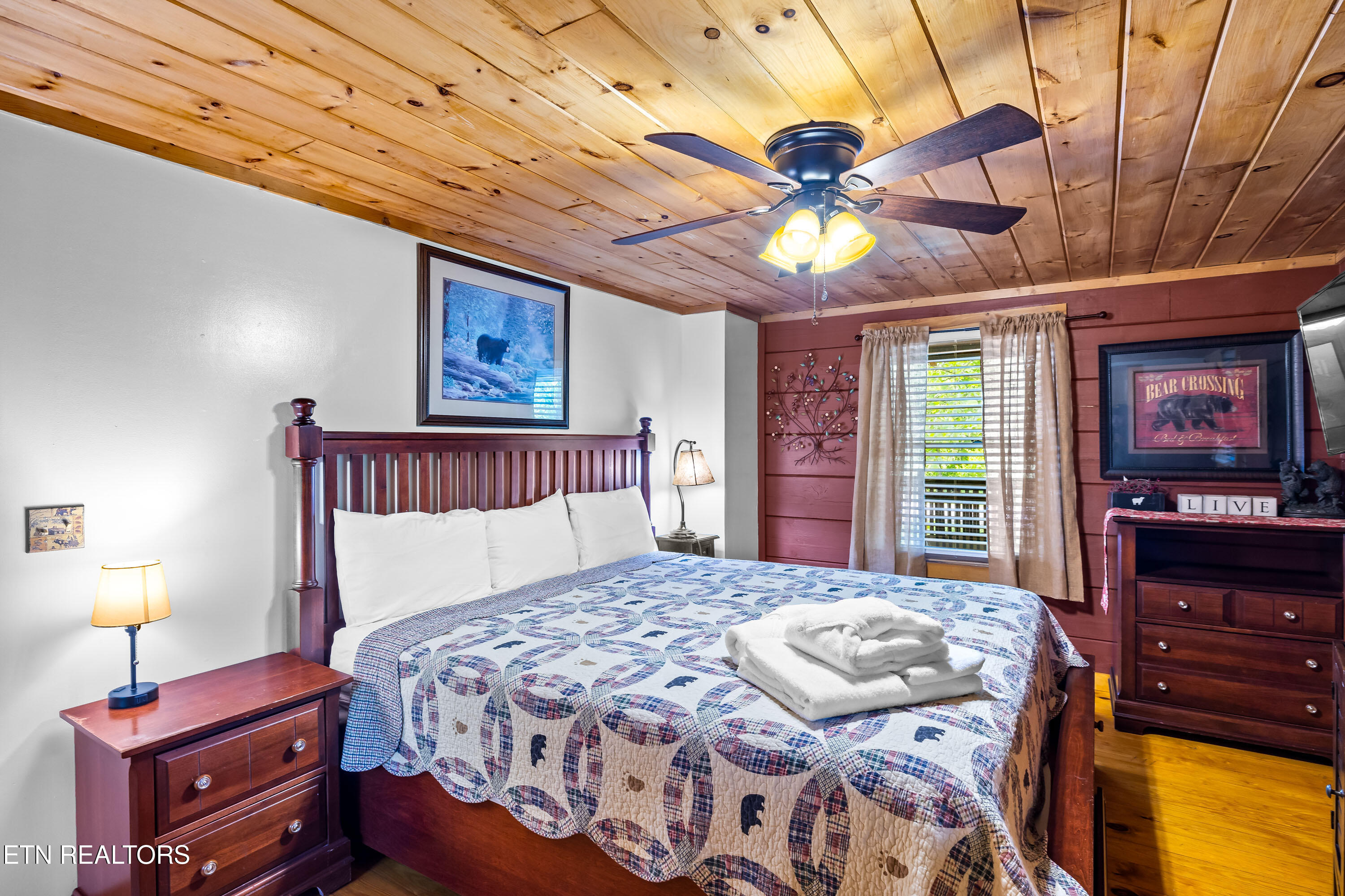 1017 Walini Way Sevierville TN 37876