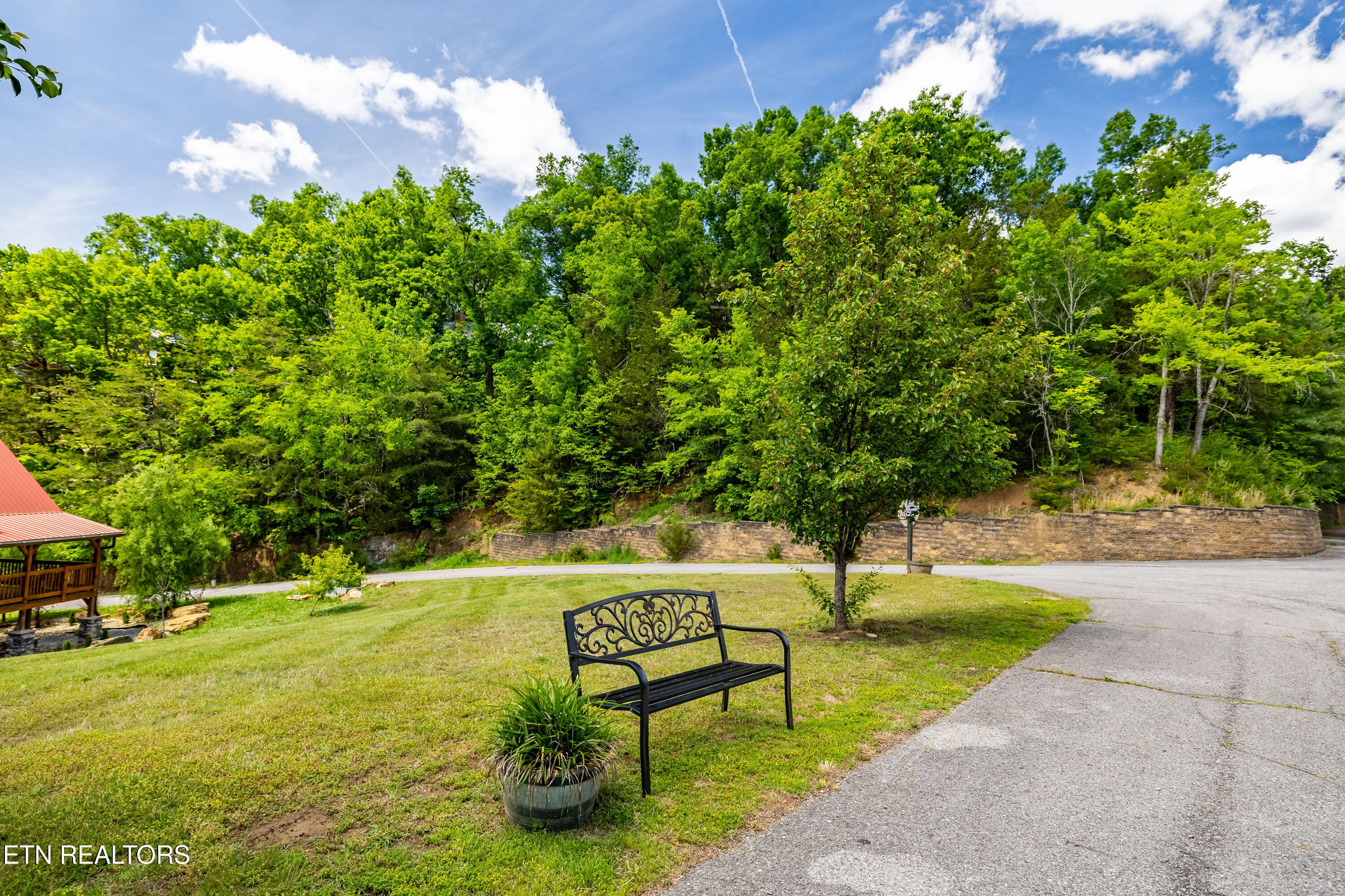 1017 Walini Way Sevierville TN 37876