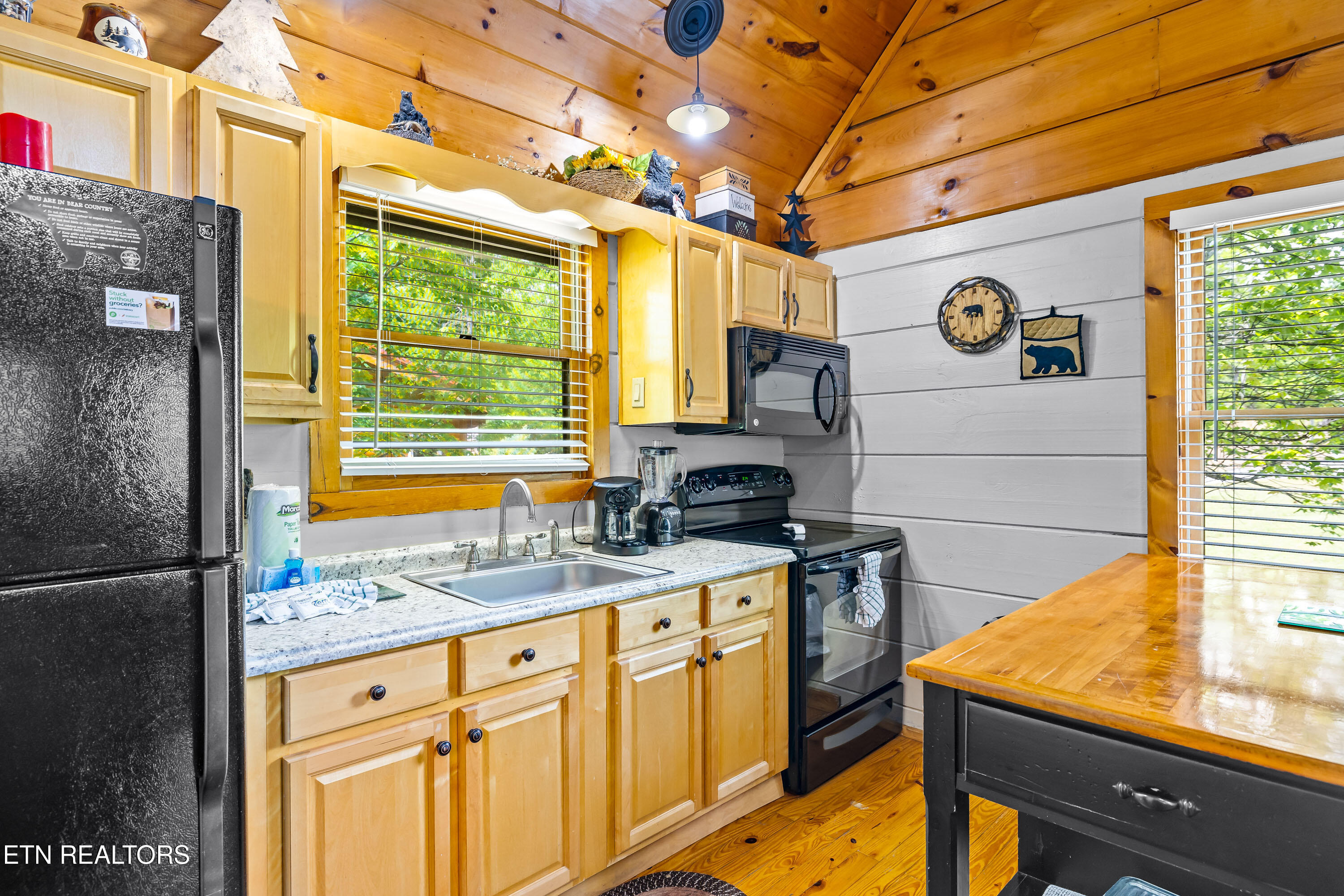 1017 Walini Way Sevierville TN 37876