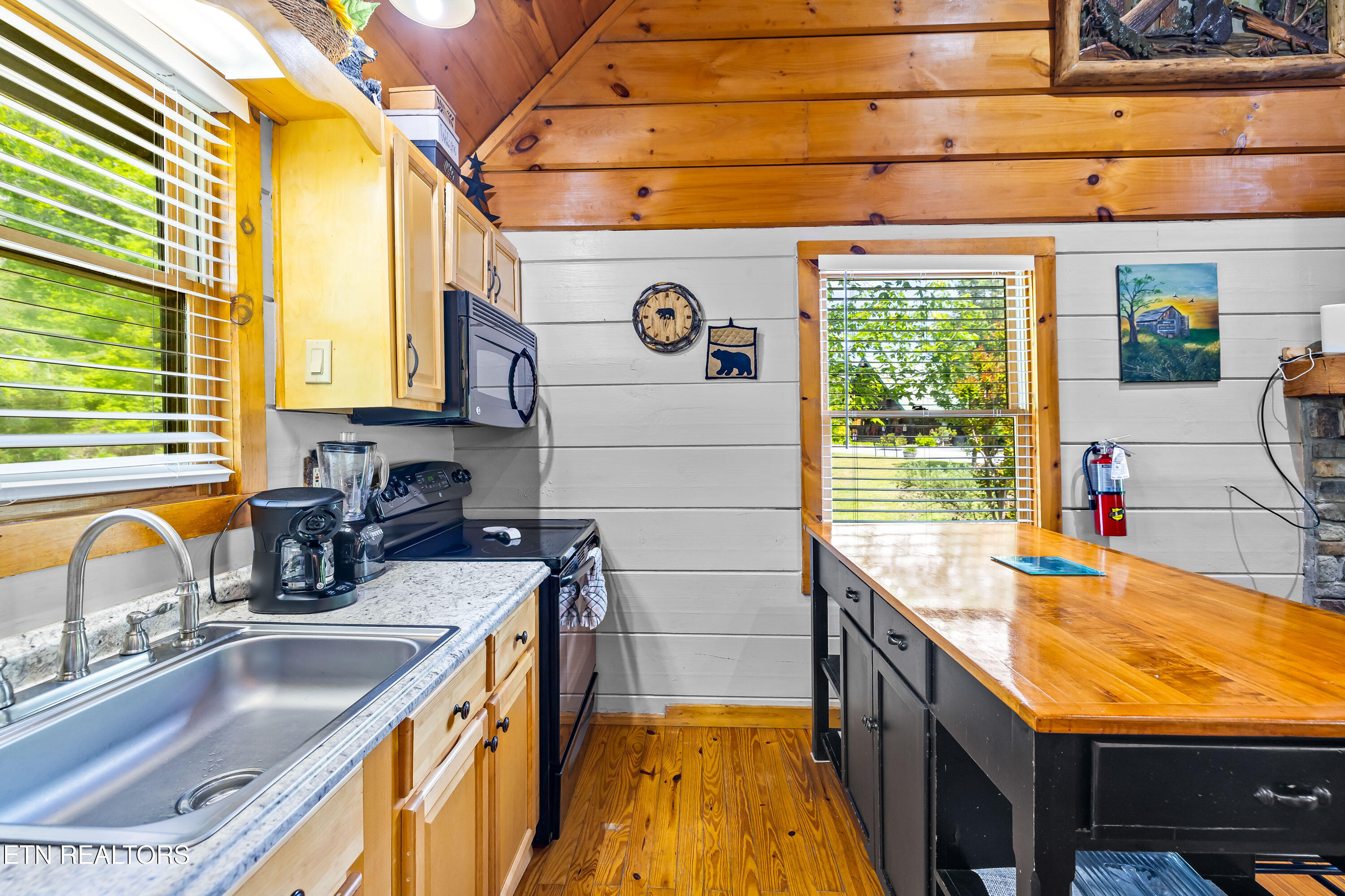 1017 Walini Way Sevierville TN 37876