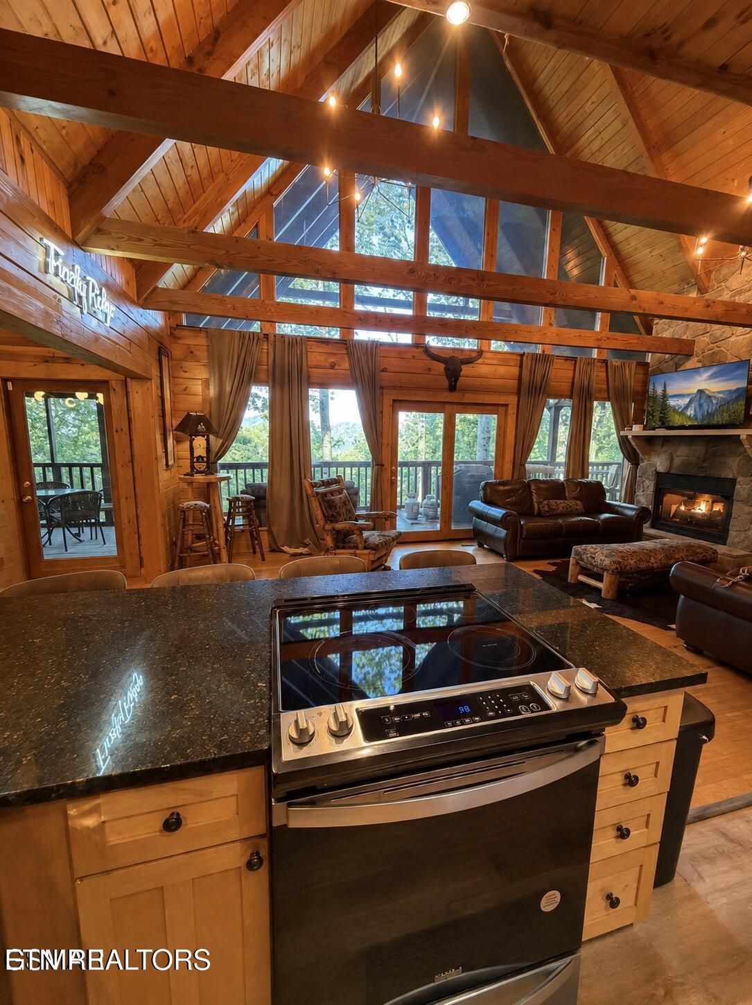 3085 Perry Circle Road Sevierville TN 37862