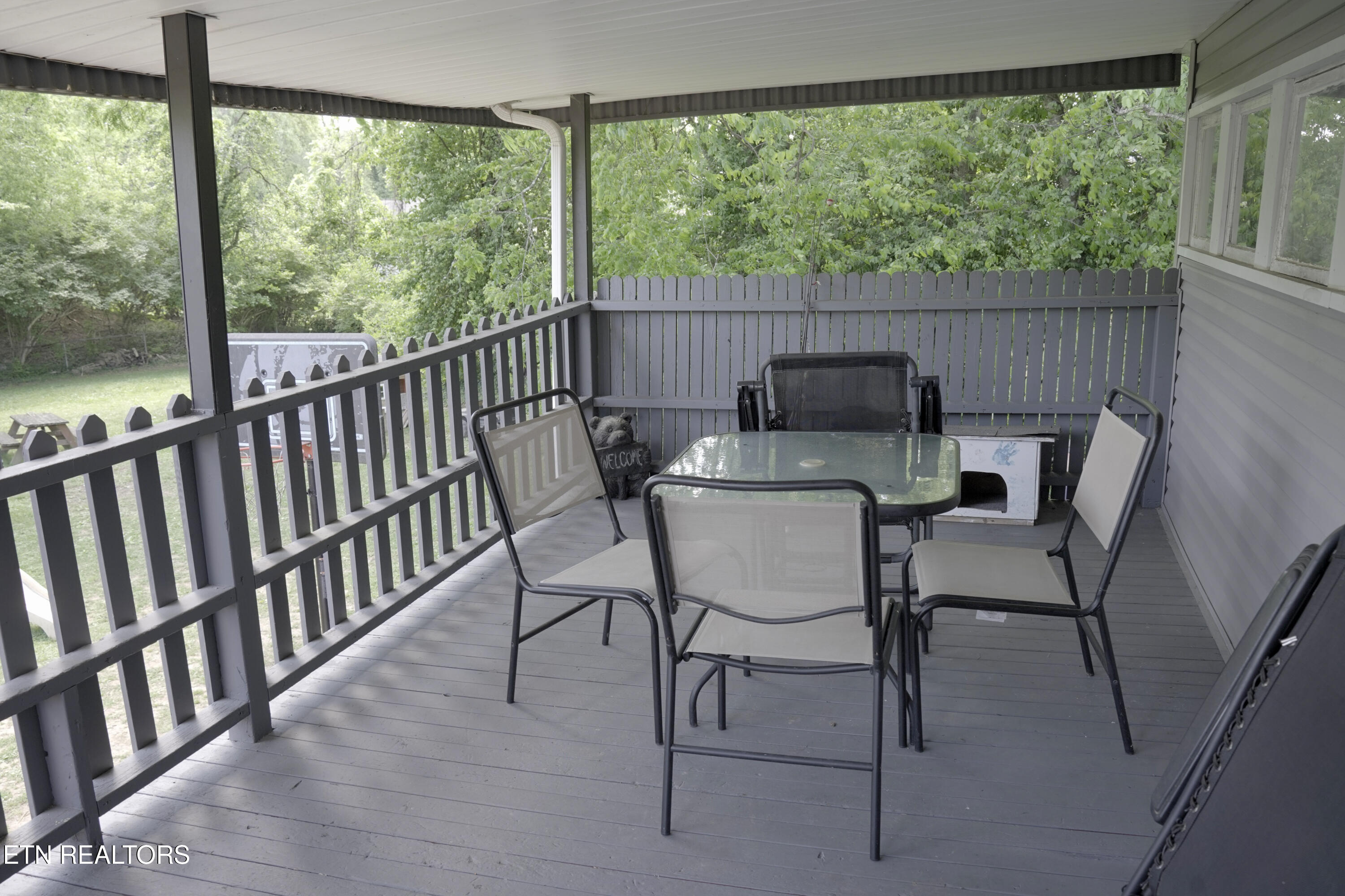 637 W Outer Drive Oak Ridge TN 37830