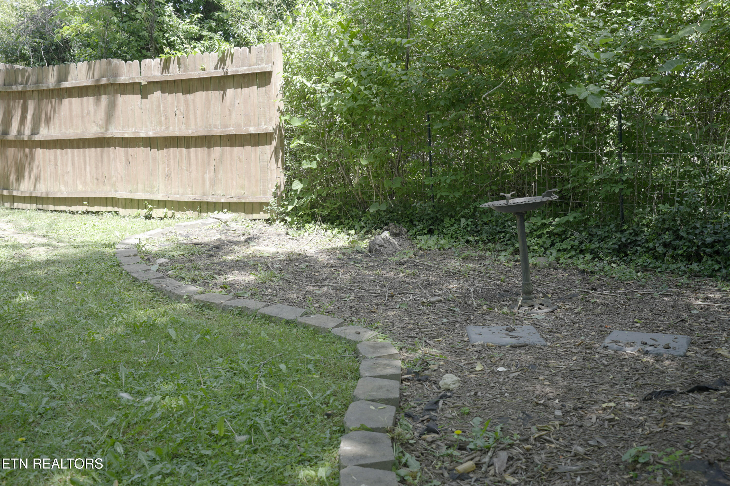 637 W Outer Drive Oak Ridge TN 37830