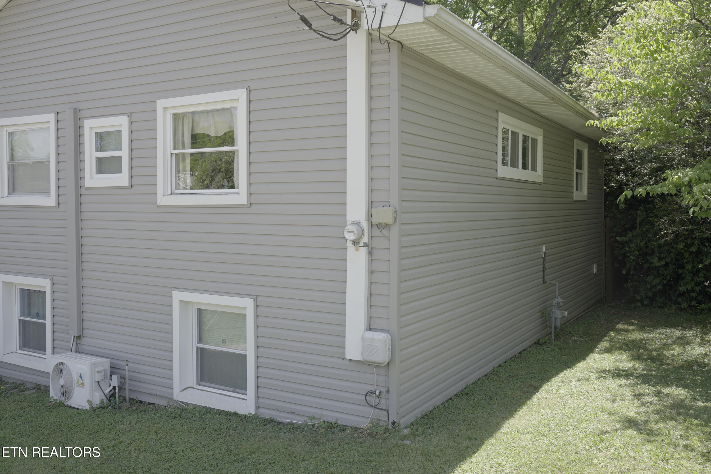 637 W Outer Drive Oak Ridge TN 37830