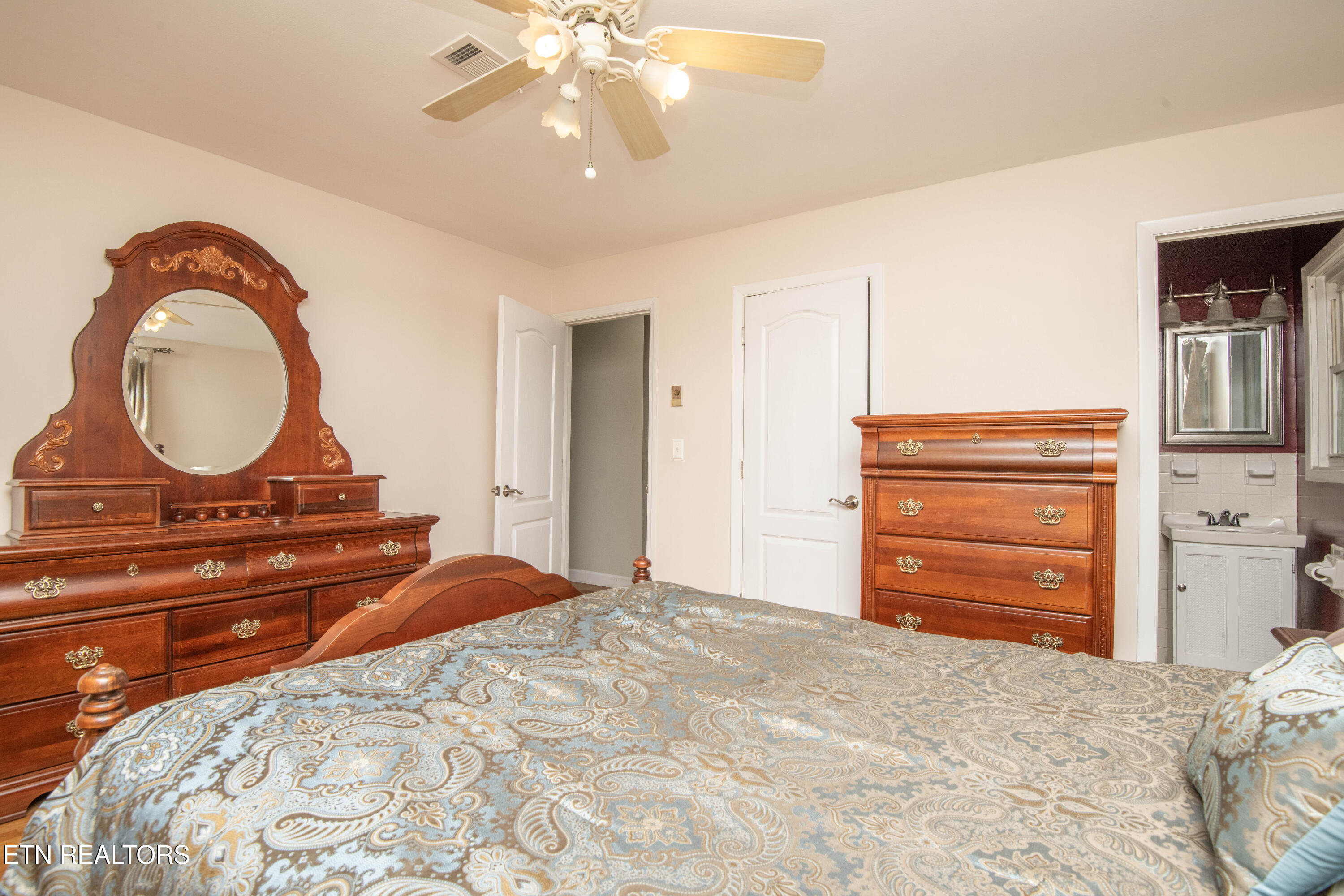 7608 Sabre Drive Knoxville TN 37919