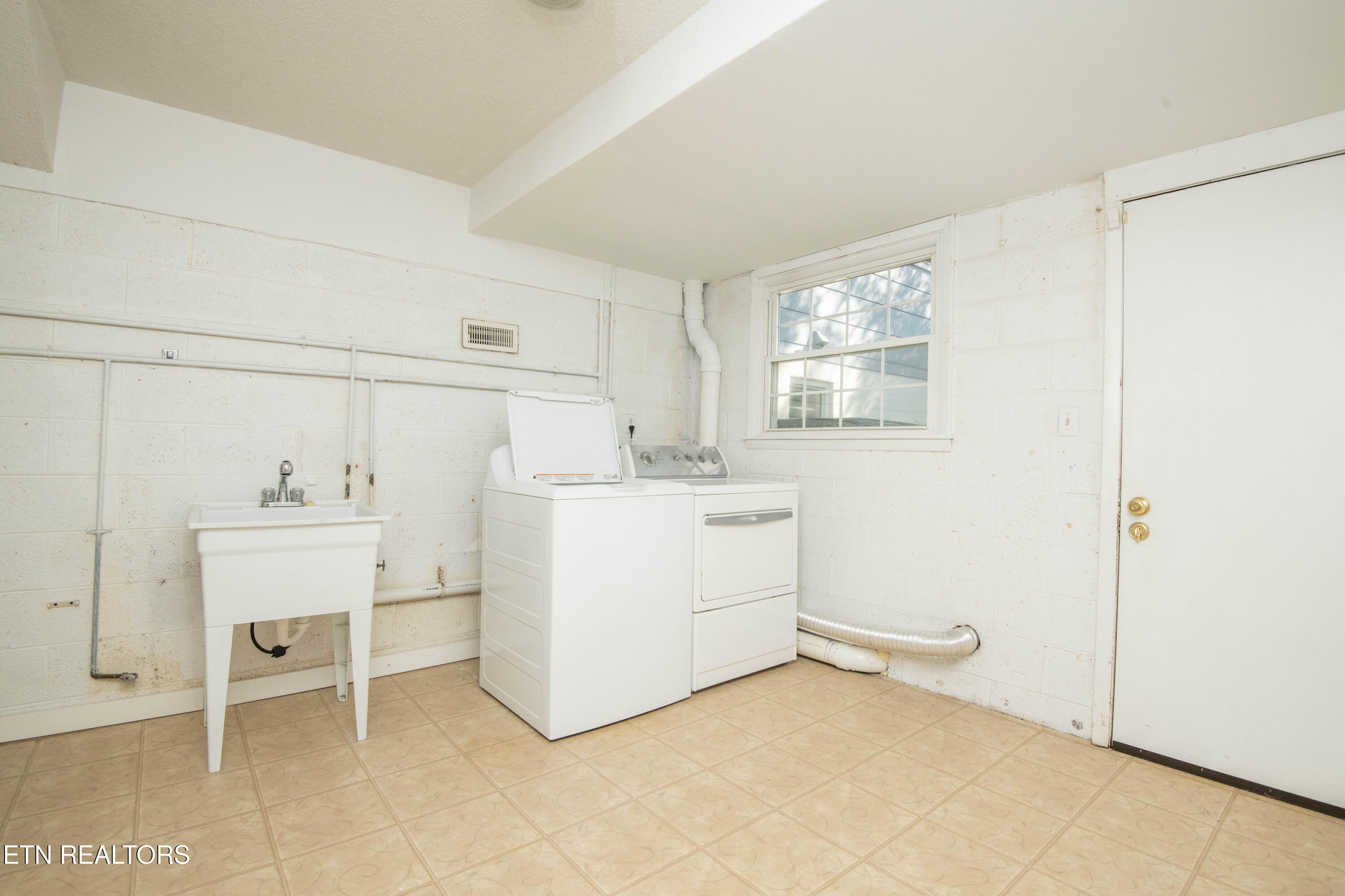 7608 Sabre Drive Knoxville TN 37919
