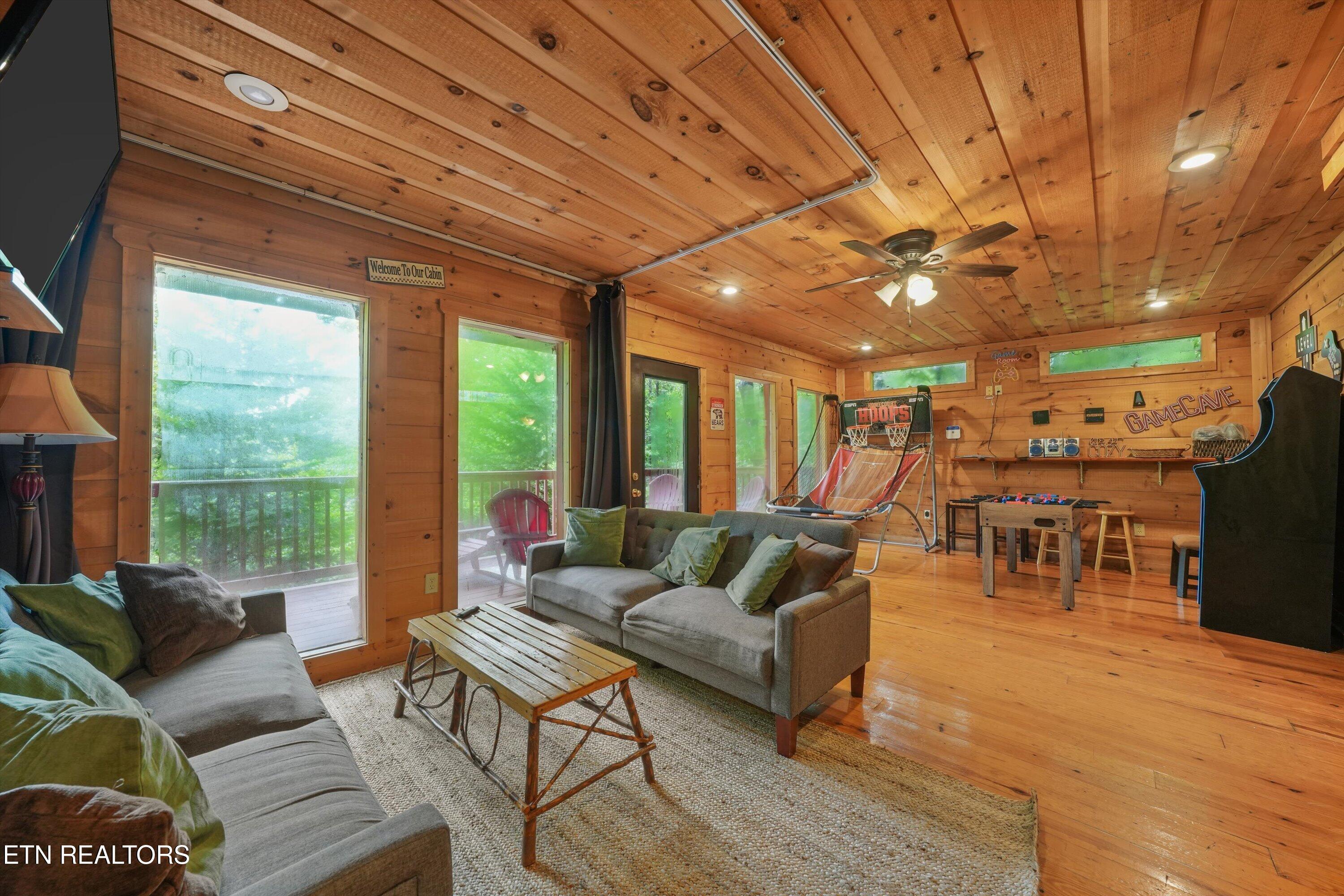 1322 Ridgefield Drive Sevierville TN 37876