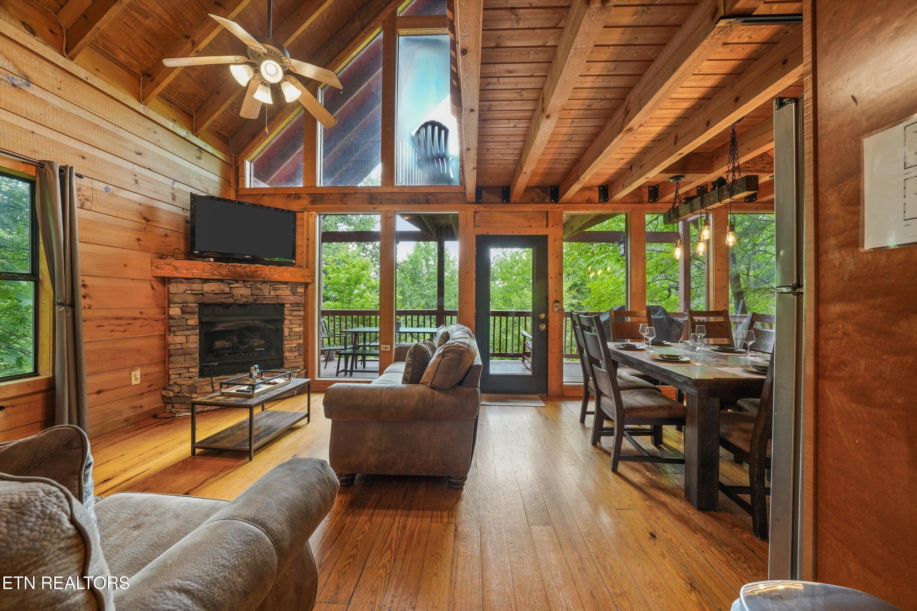 1322 Ridgefield Drive Sevierville TN 37876