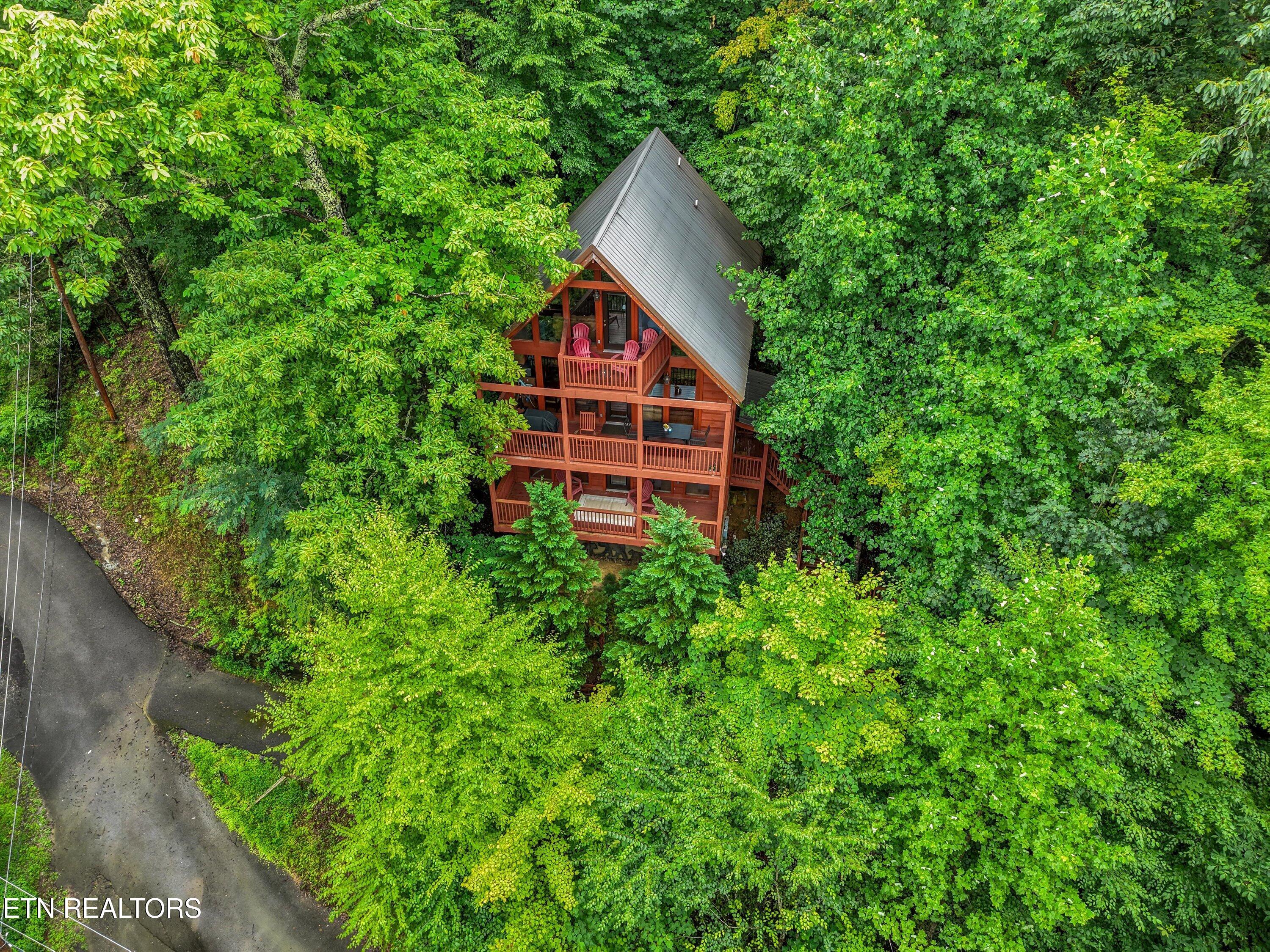 1322 Ridgefield Drive Sevierville TN 37876