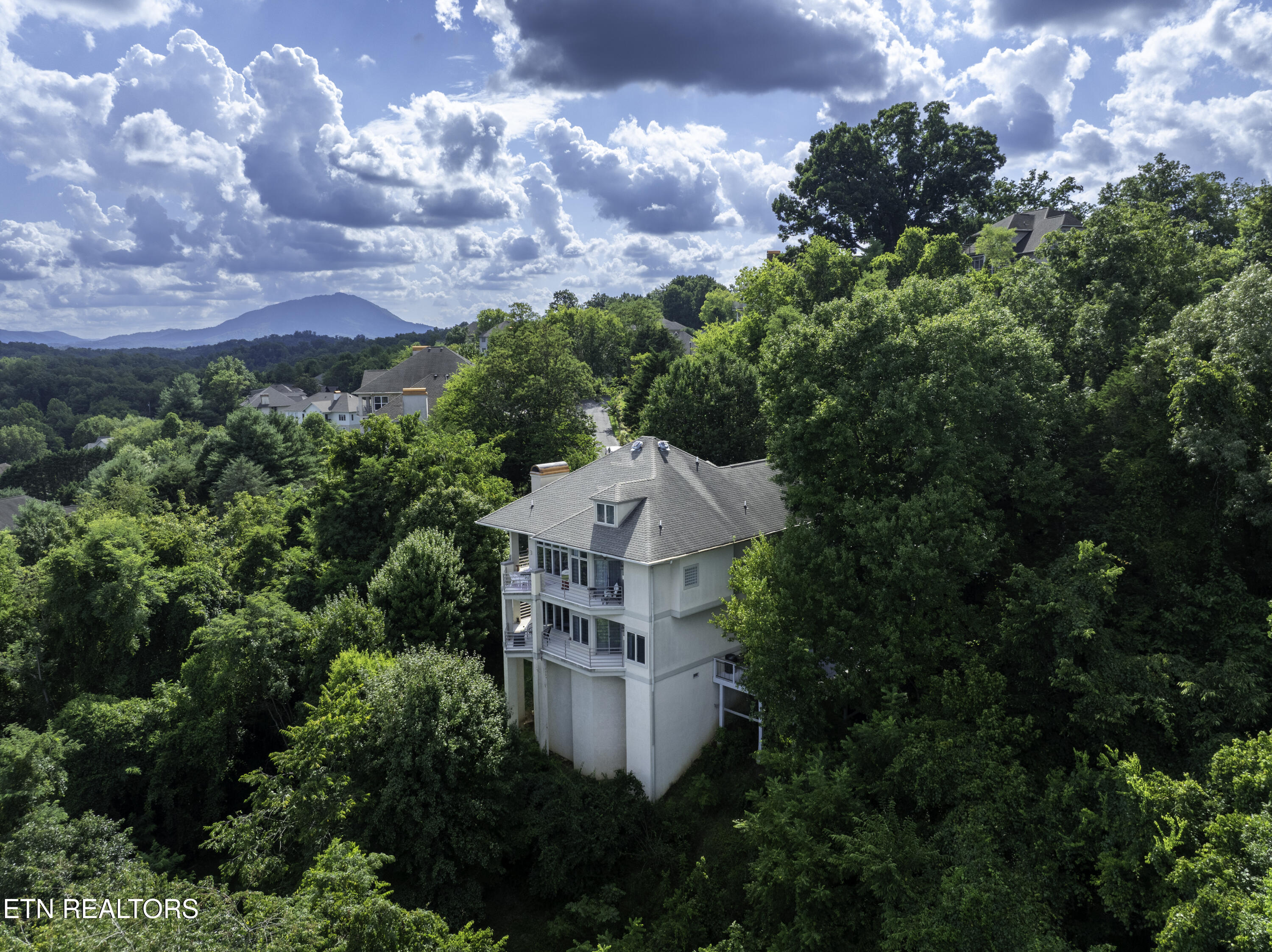 234 Timberlodge Lane Sevierville TN 37862