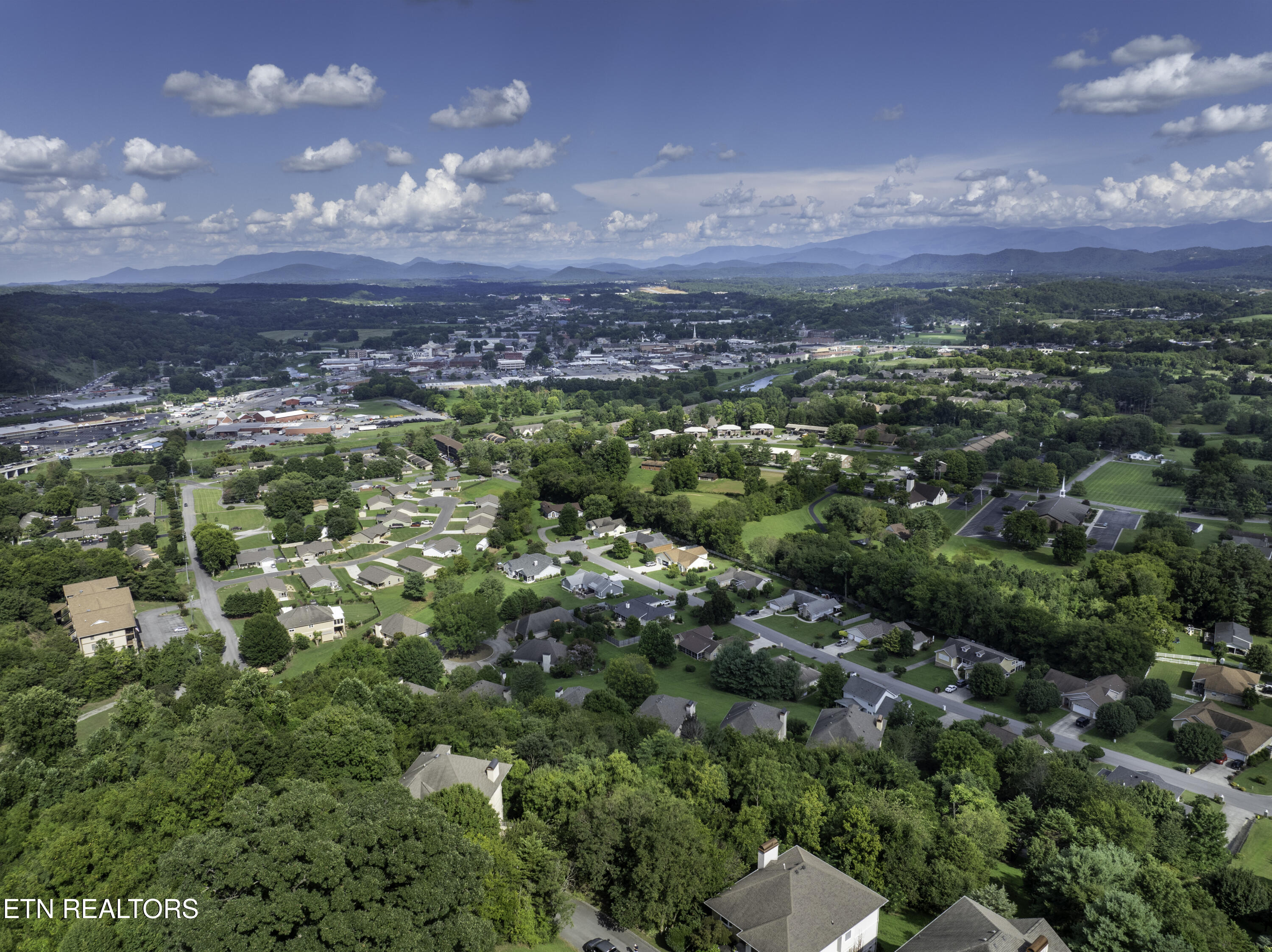 234 Timberlodge Lane Sevierville TN 37862