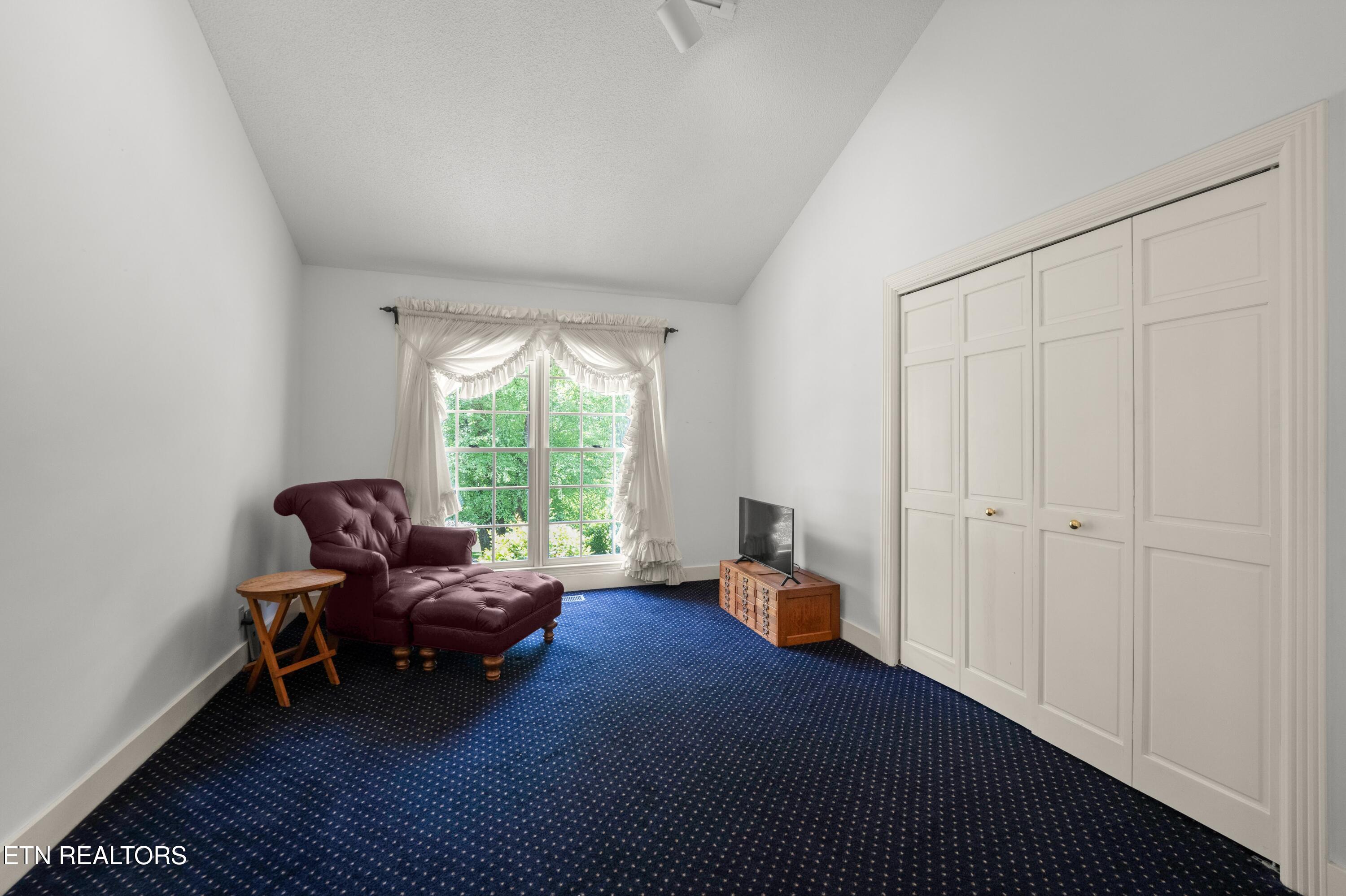 15 Cloverdale Circle Crossville TN 38558