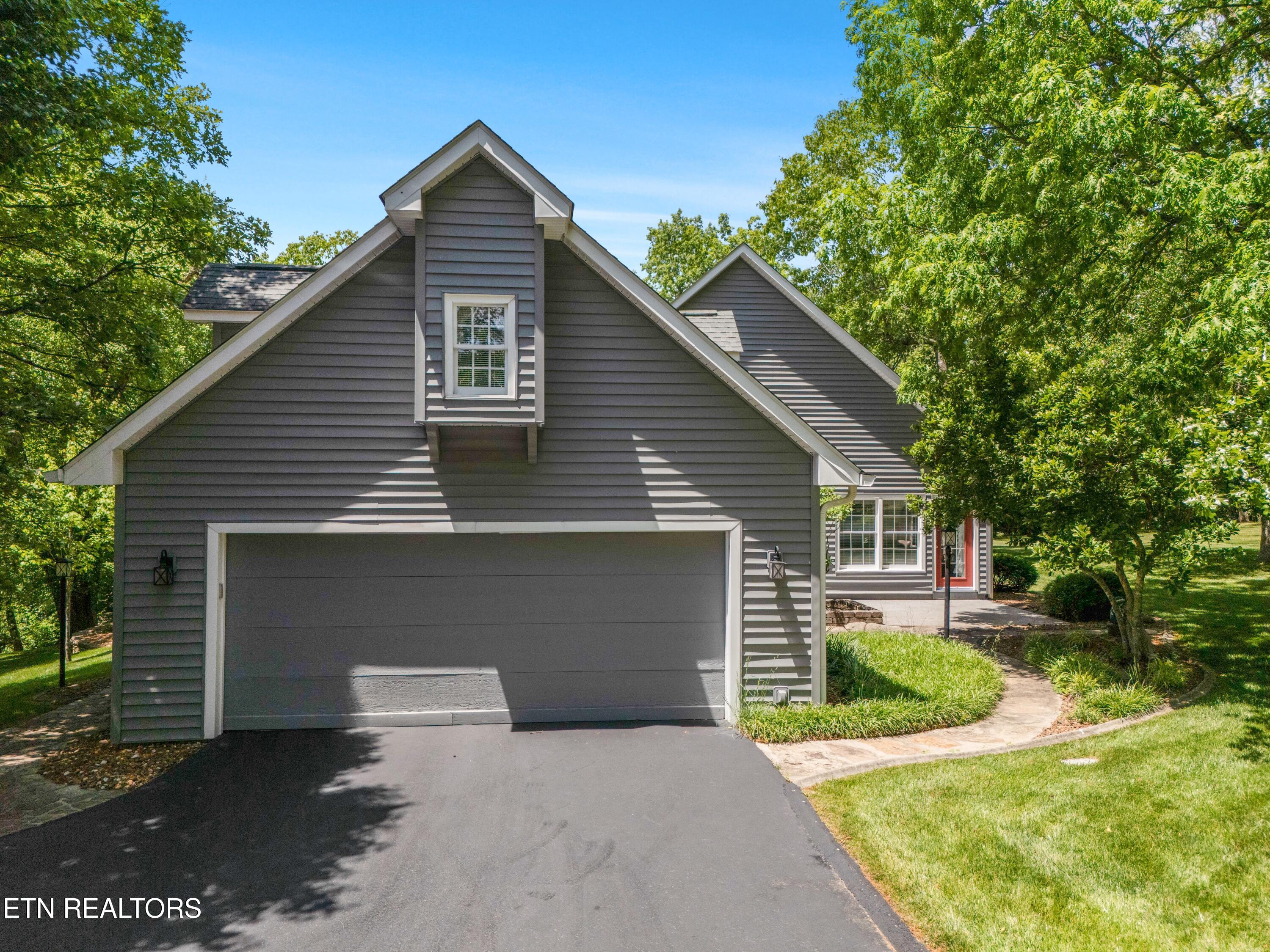 15 Cloverdale Circle Crossville TN 38558
