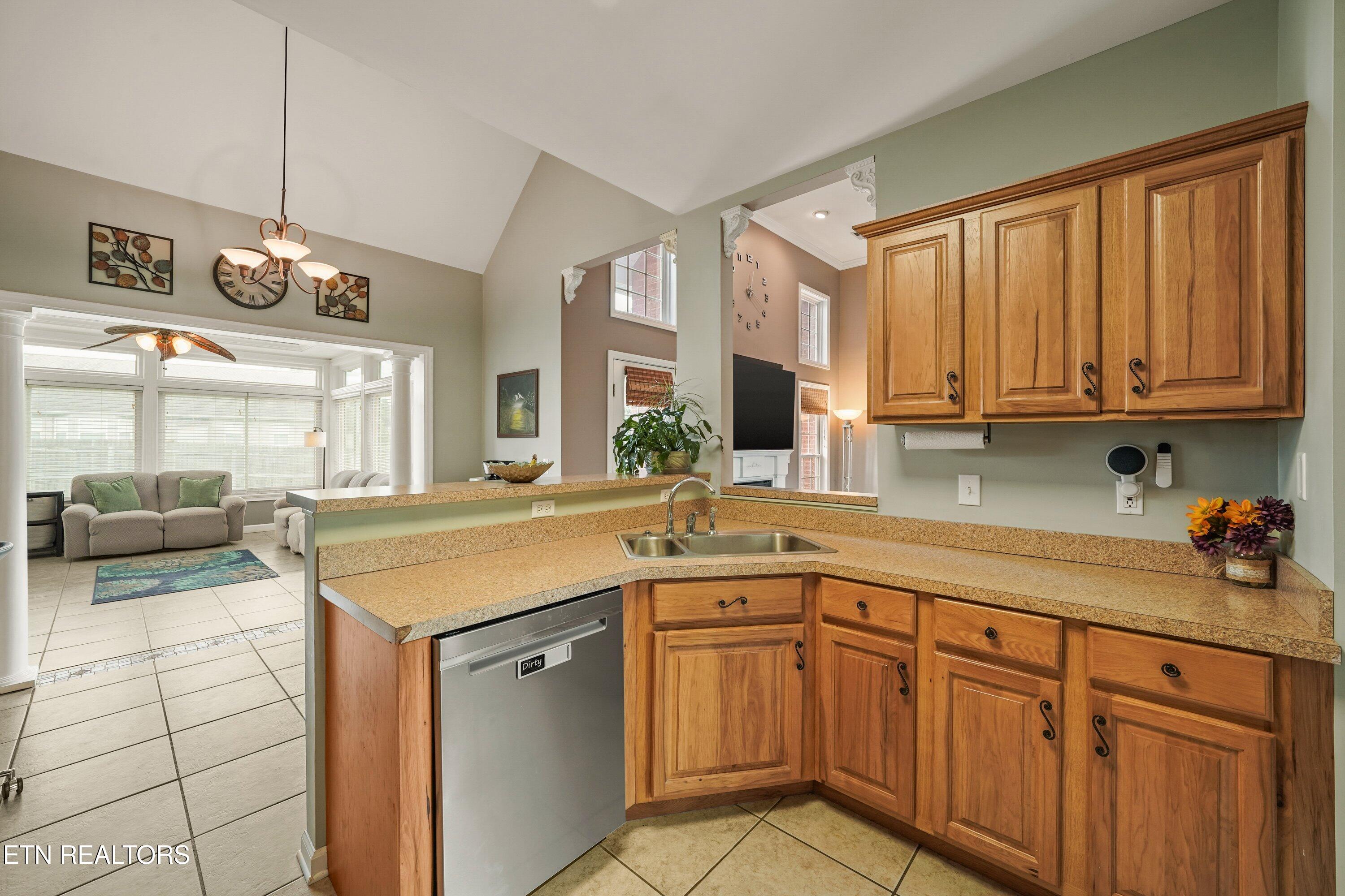 1614 Lindenhall Drive Alcoa TN 37701