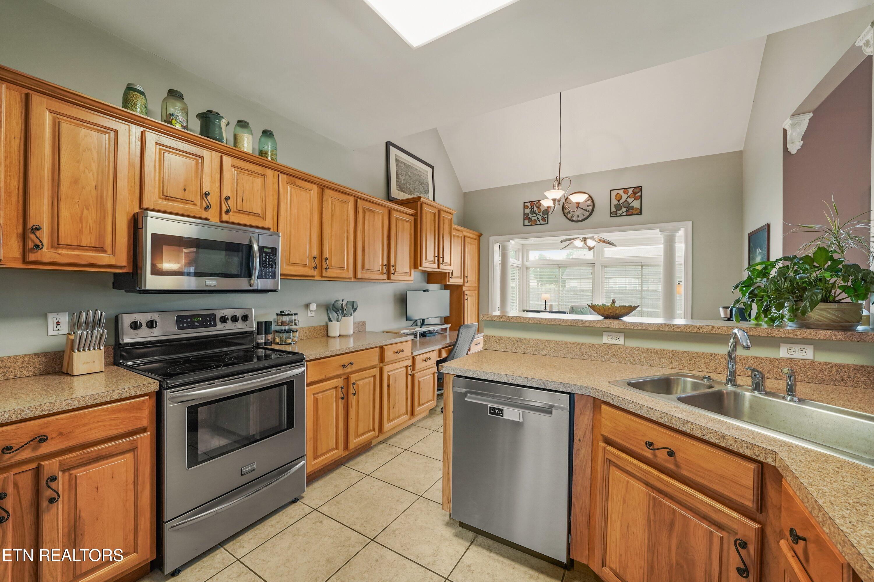 1614 Lindenhall Drive Alcoa TN 37701
