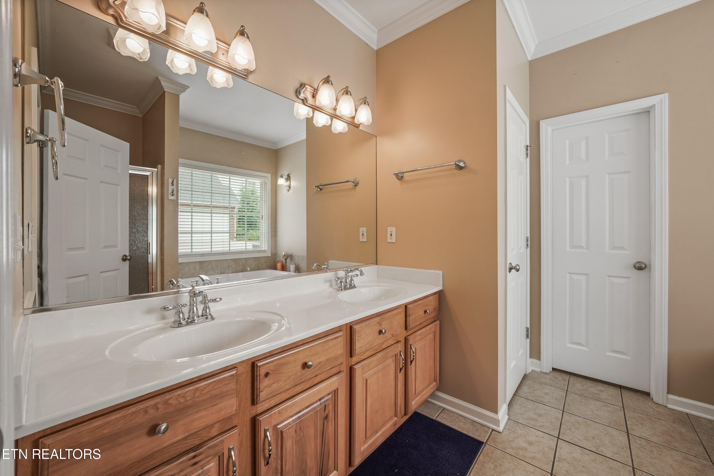 1614 Lindenhall Drive Alcoa TN 37701