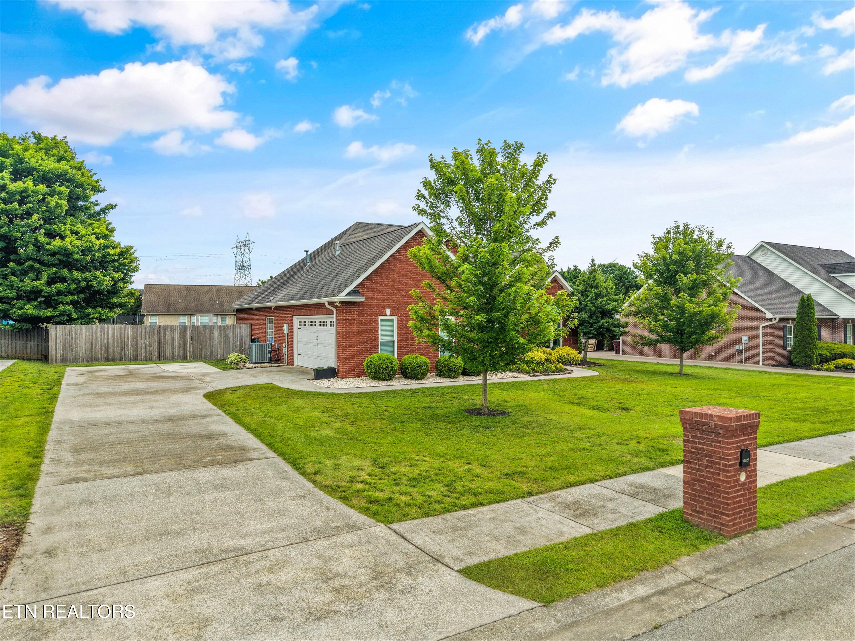 1614 Lindenhall Drive Alcoa TN 37701