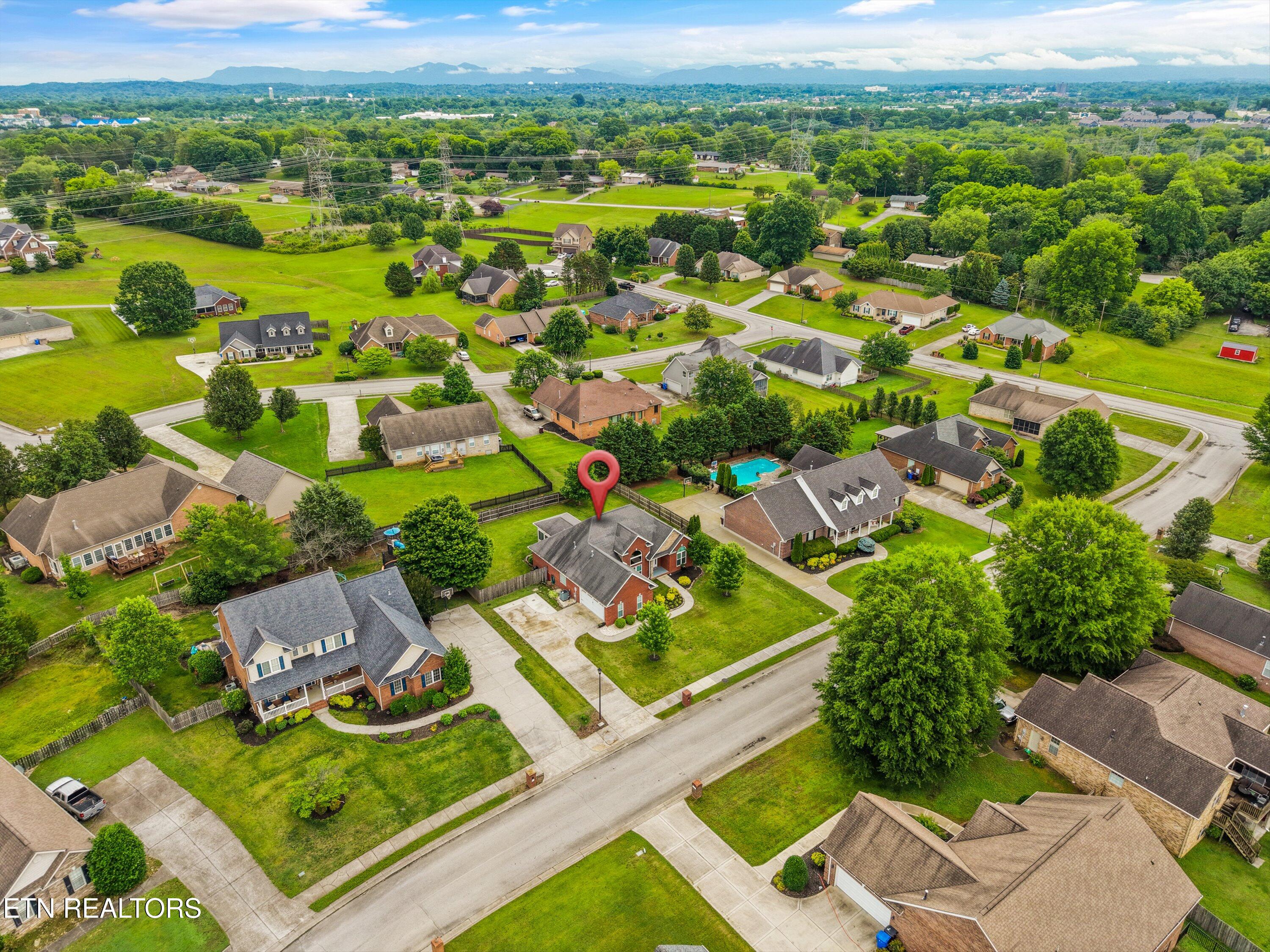 1614 Lindenhall Drive Alcoa TN 37701