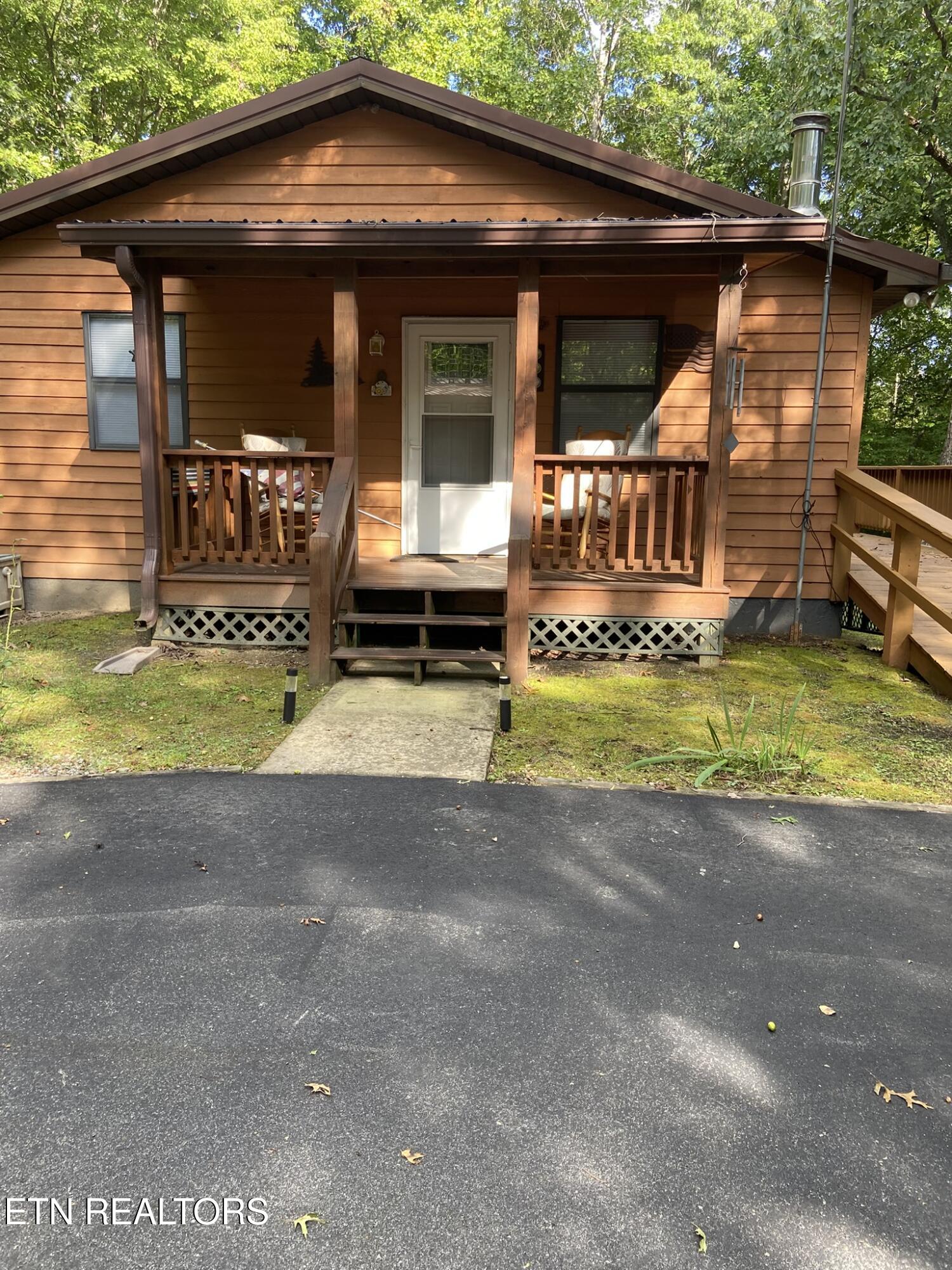 1729 Huckleberry Road Monterey TN 38574