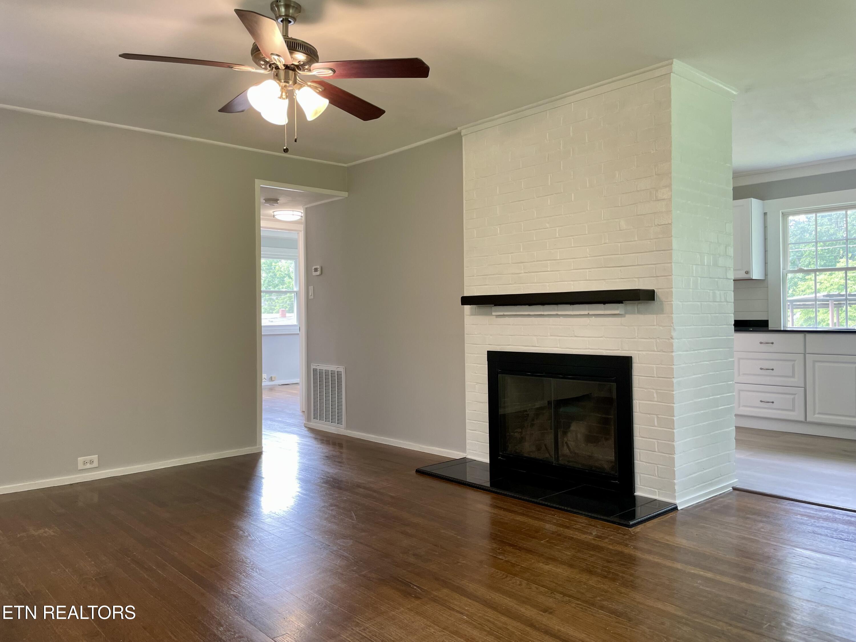 104 Vista Road Oak Ridge TN 37830