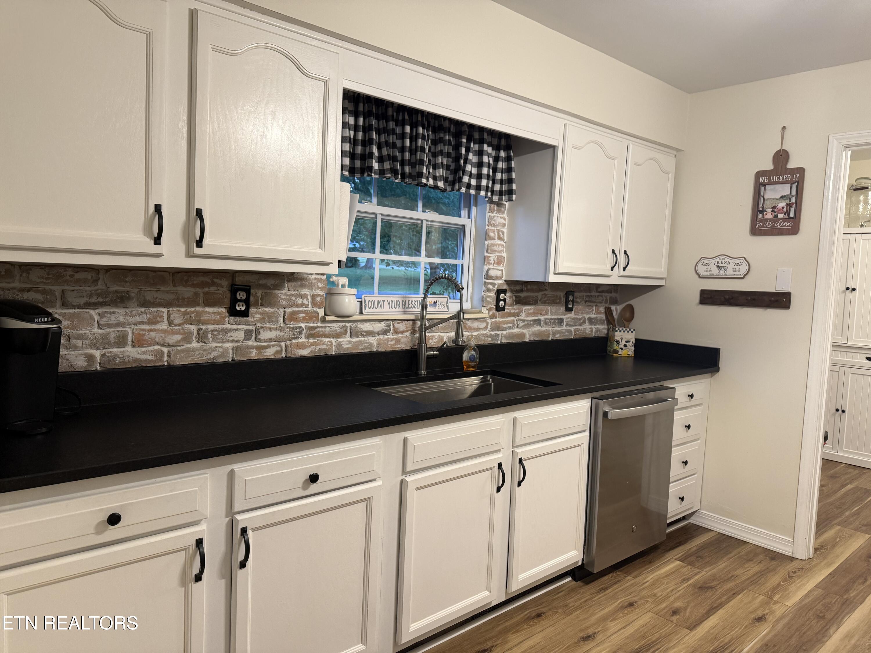 1324 Beechview Drive Sevierville TN 37862