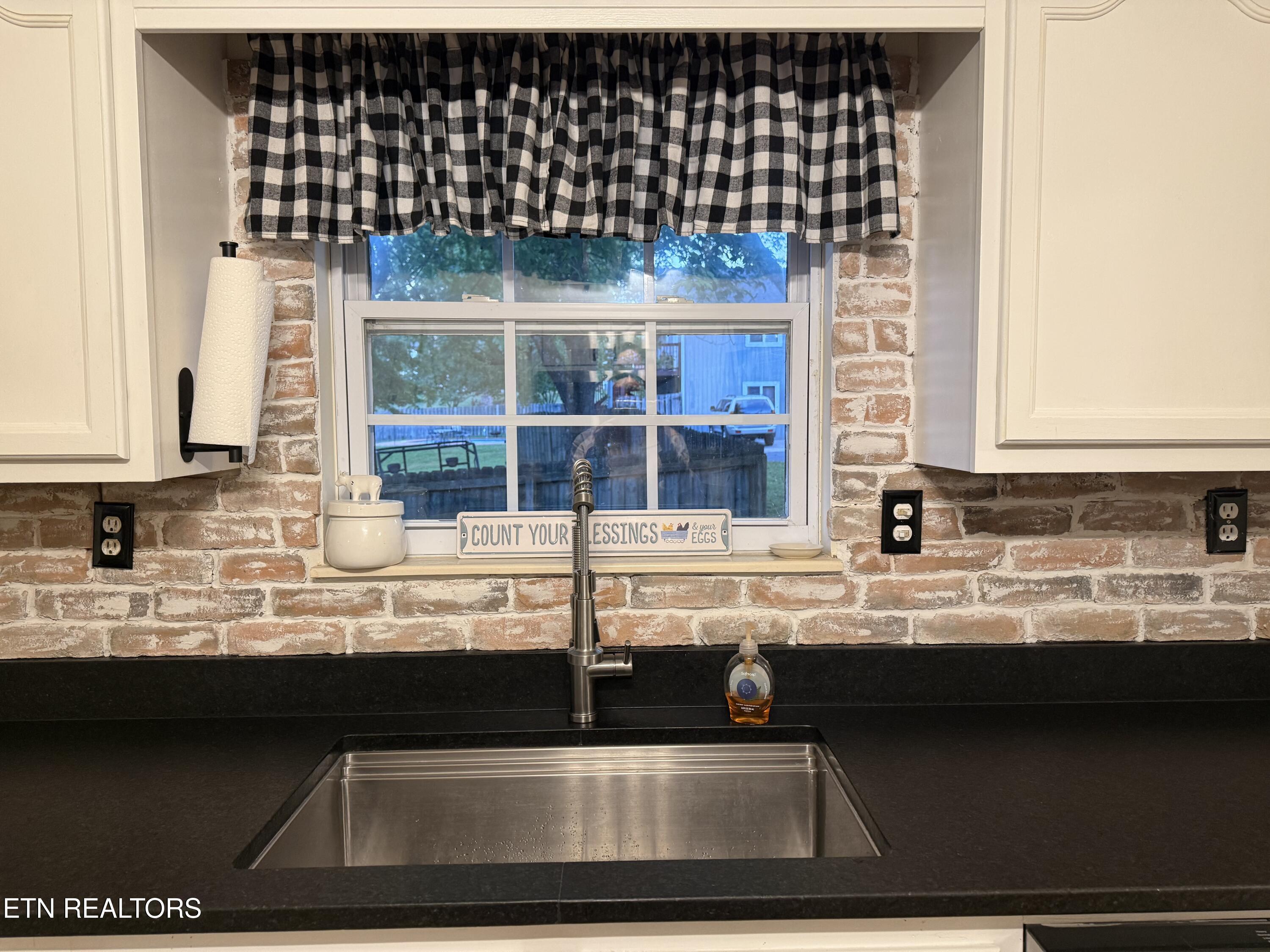 1324 Beechview Drive Sevierville TN 37862