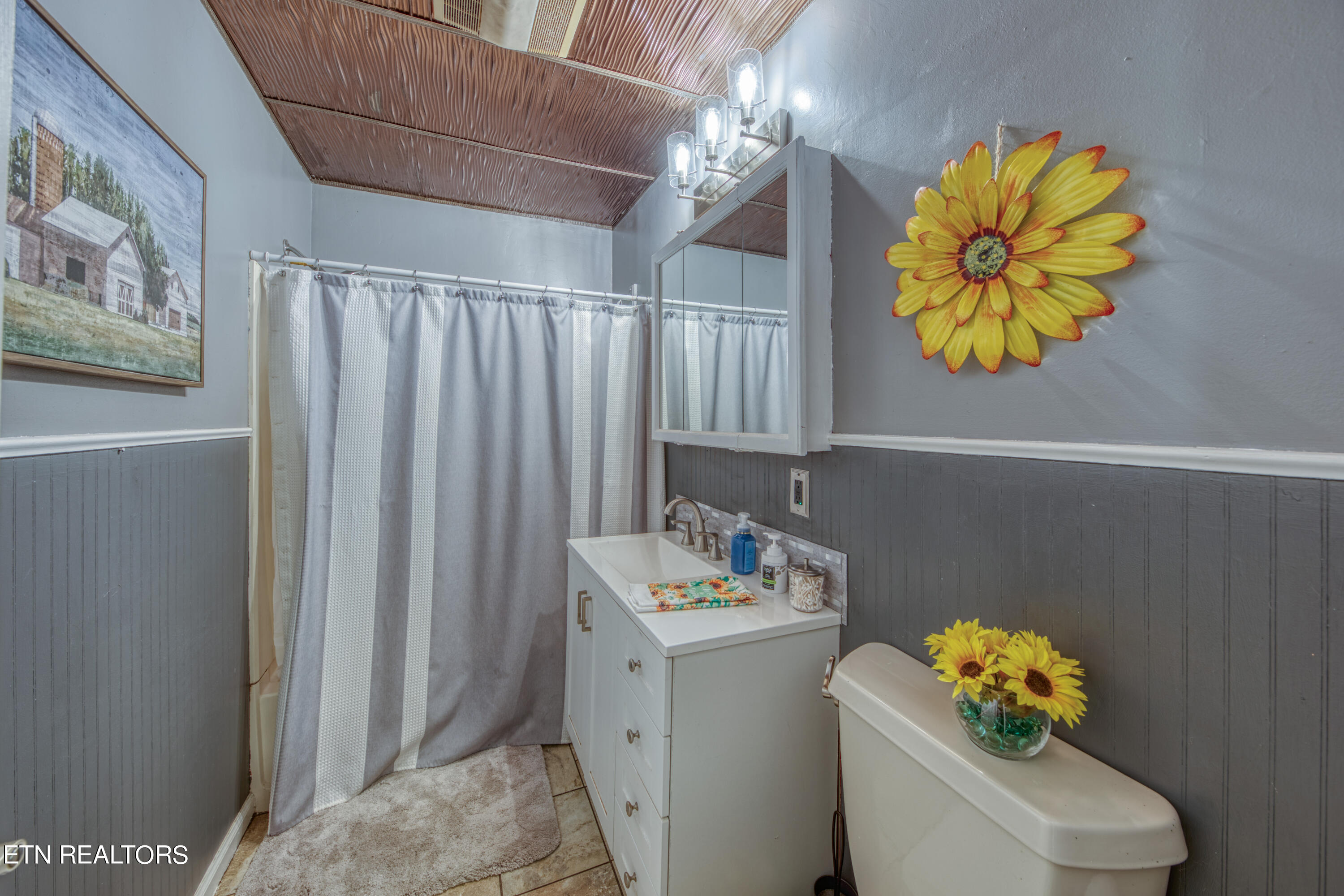 713 Pine Ridge Road Clinton TN 37716