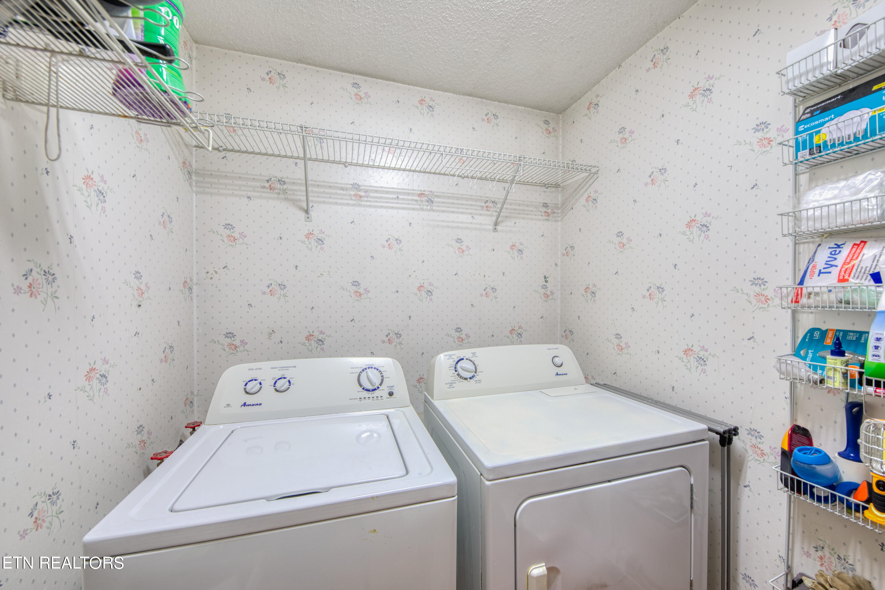 713 Pine Ridge Road Clinton TN 37716