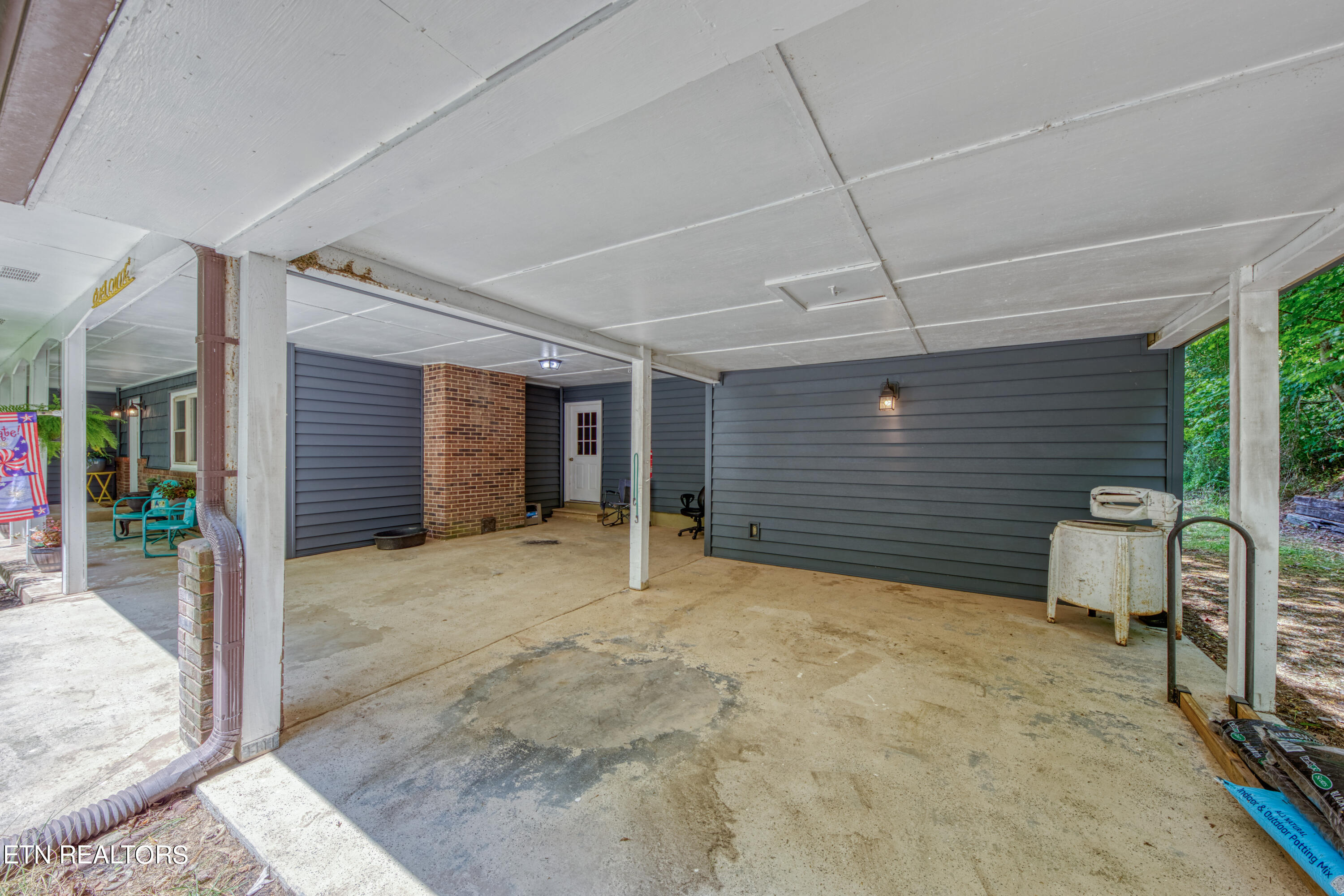 713 Pine Ridge Road Clinton TN 37716
