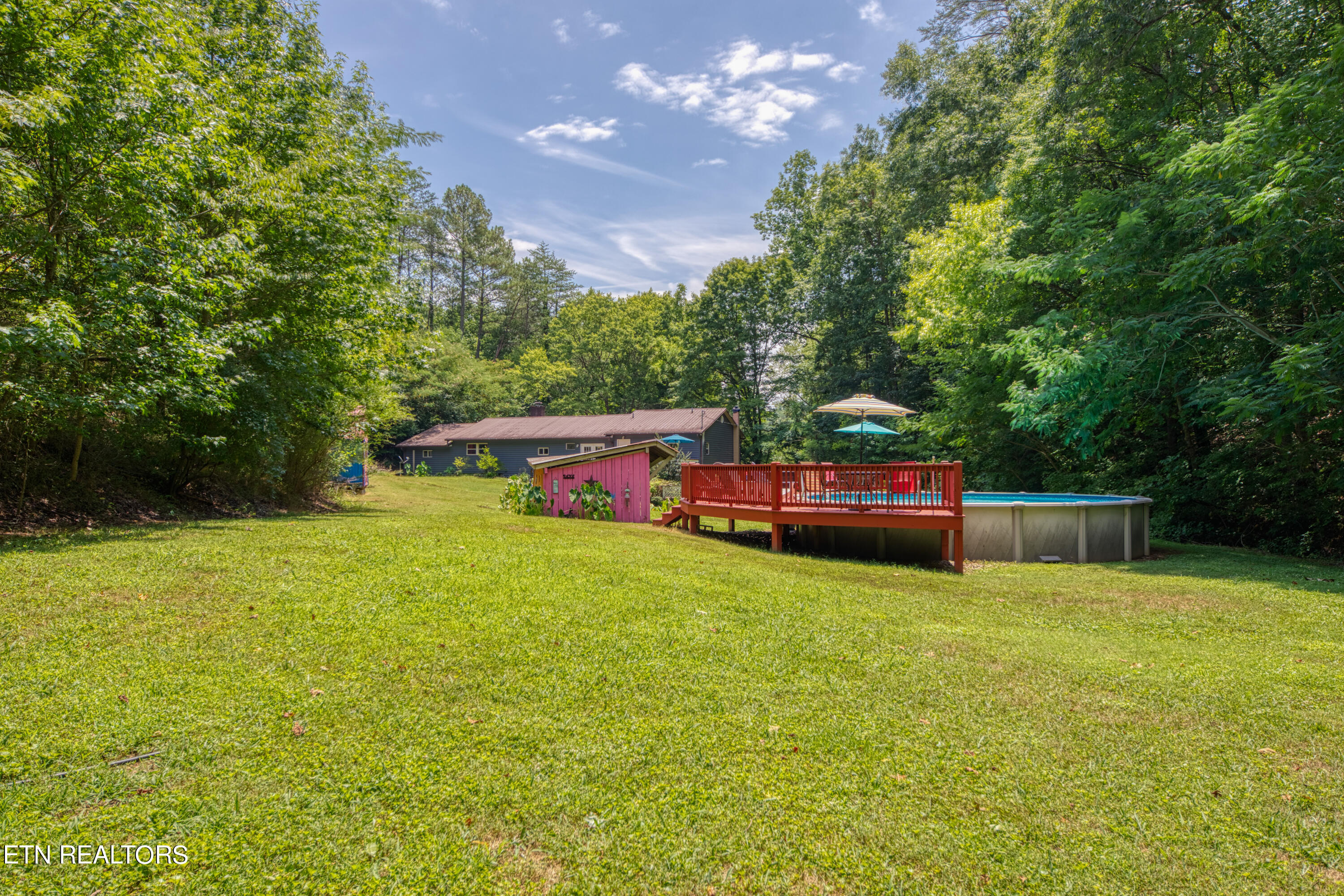 713 Pine Ridge Road Clinton TN 37716